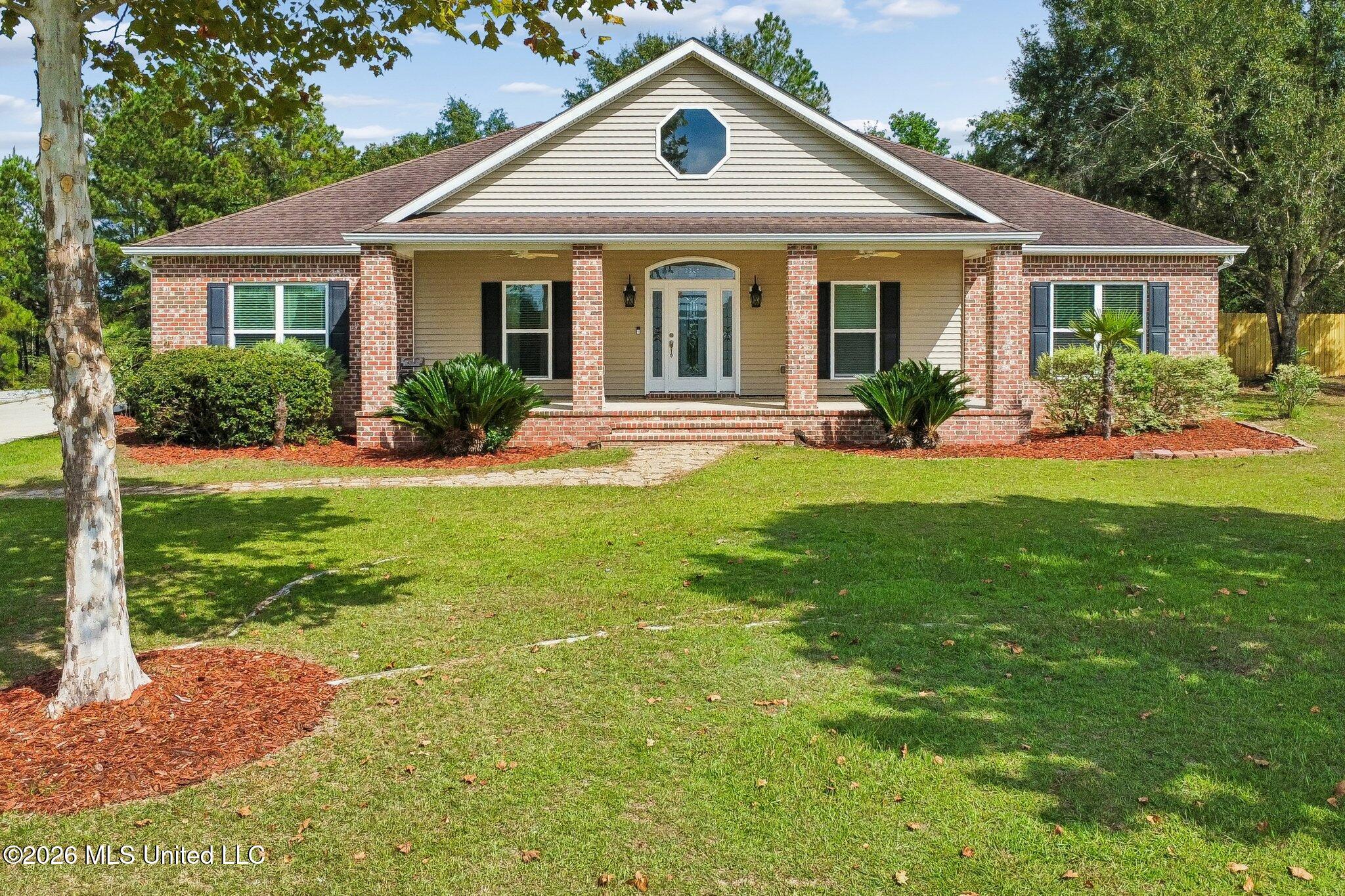 8352 Ridgewood Drive Property Photo 1