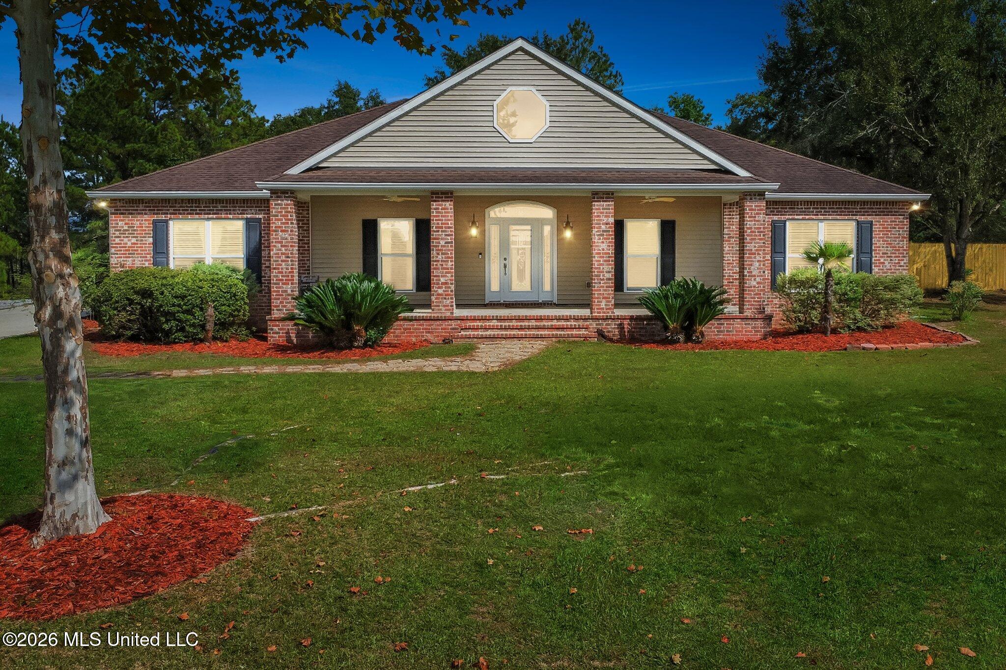 8352 Ridgewood Drive Property Photo 3
