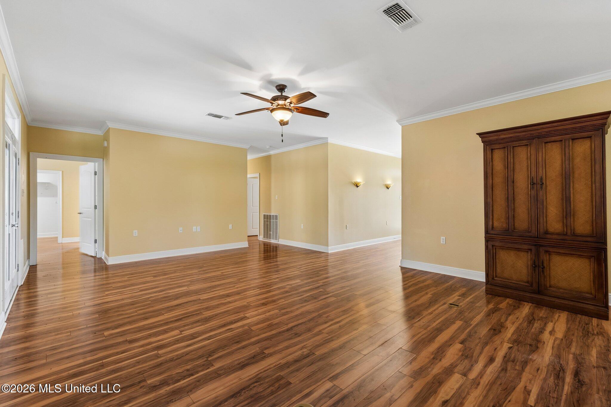 8352 Ridgewood Drive Property Photo 10