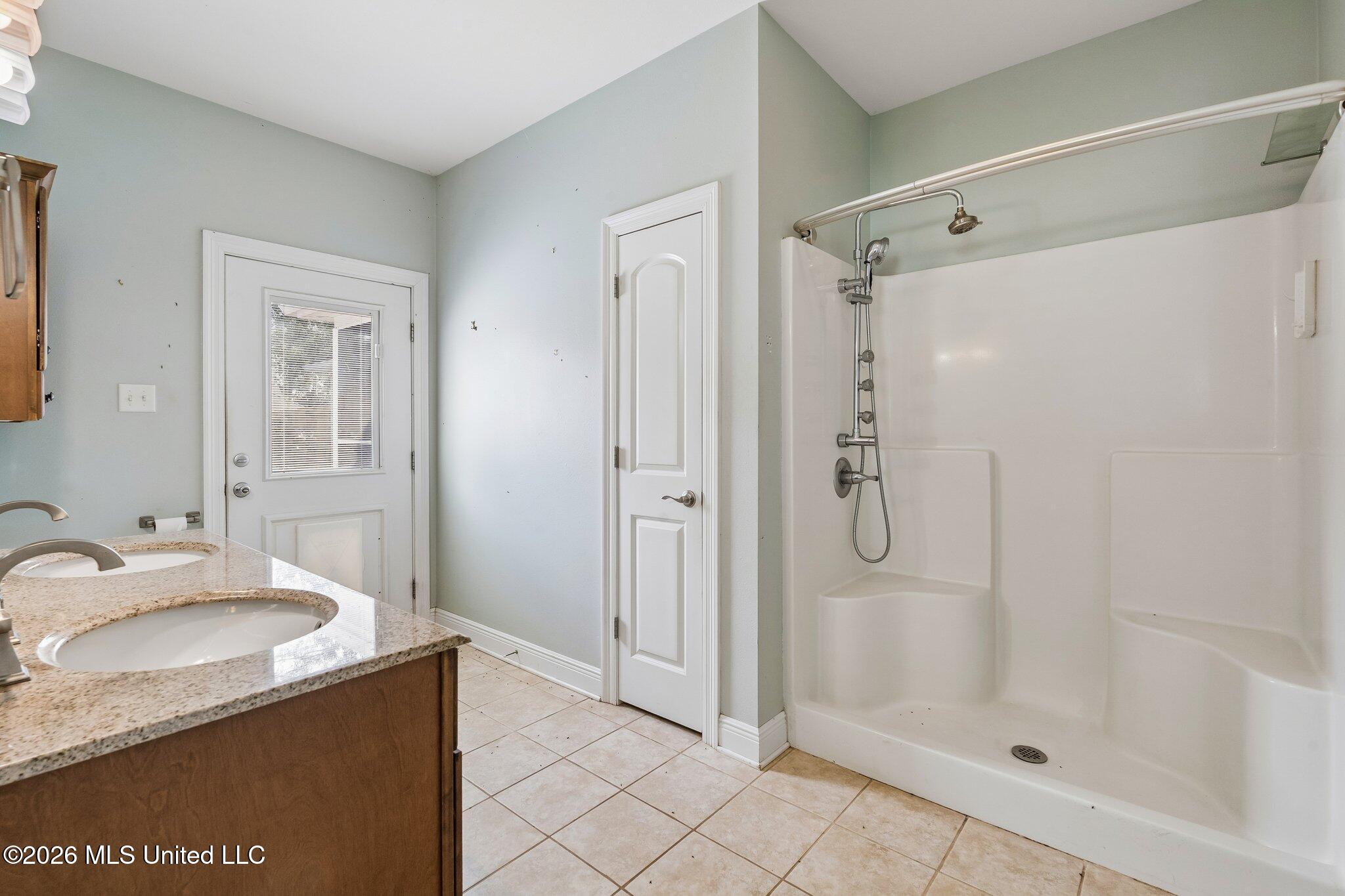 8352 Ridgewood Drive Property Photo 27