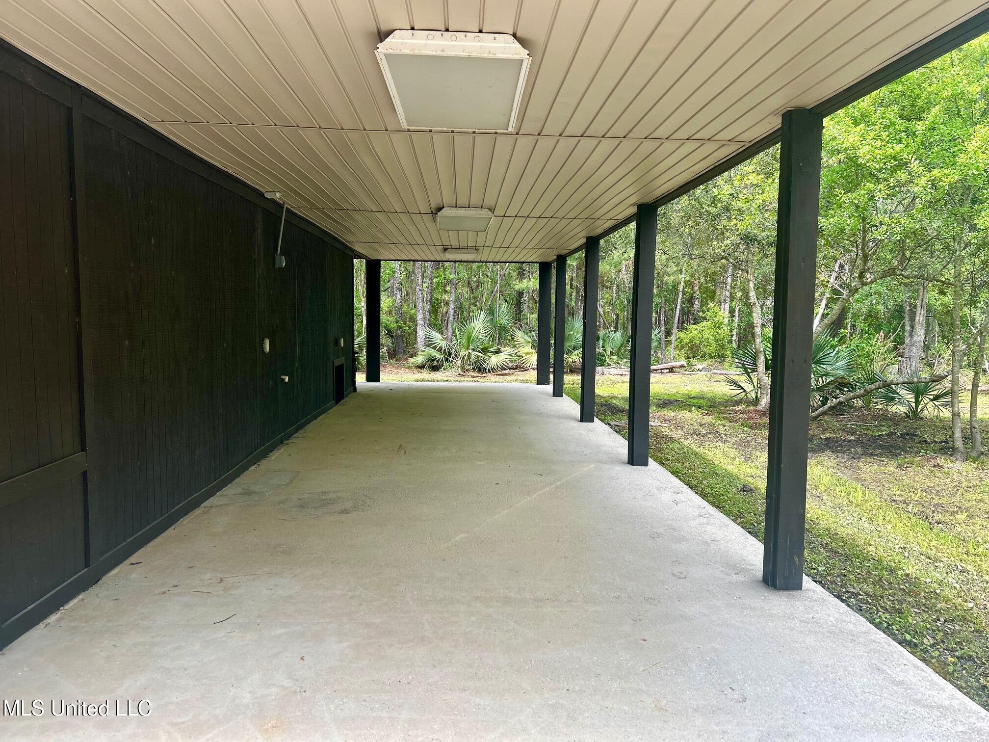 5142 1st Avenue Property Photo 6