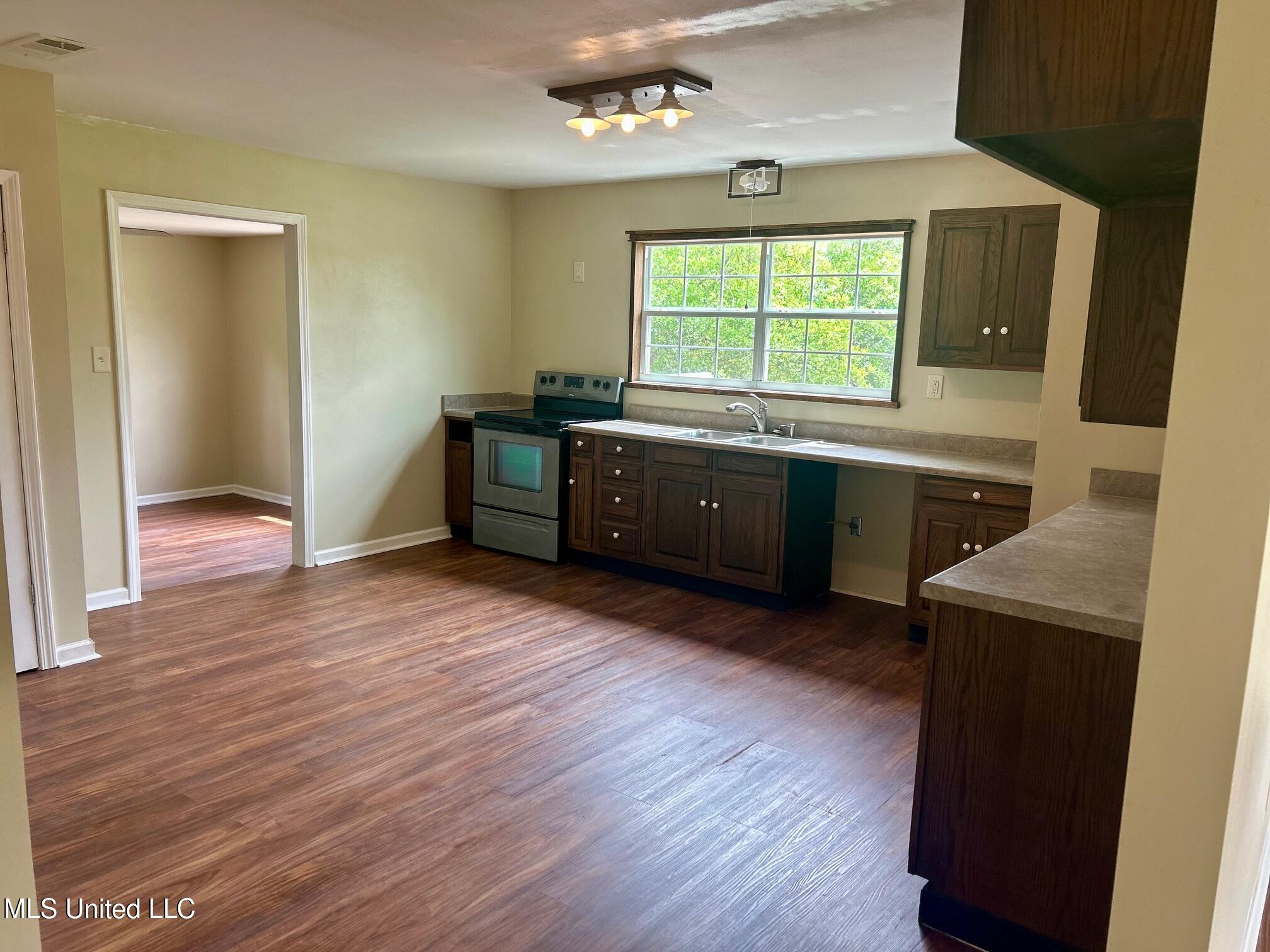 5142 1st Avenue Property Photo 16