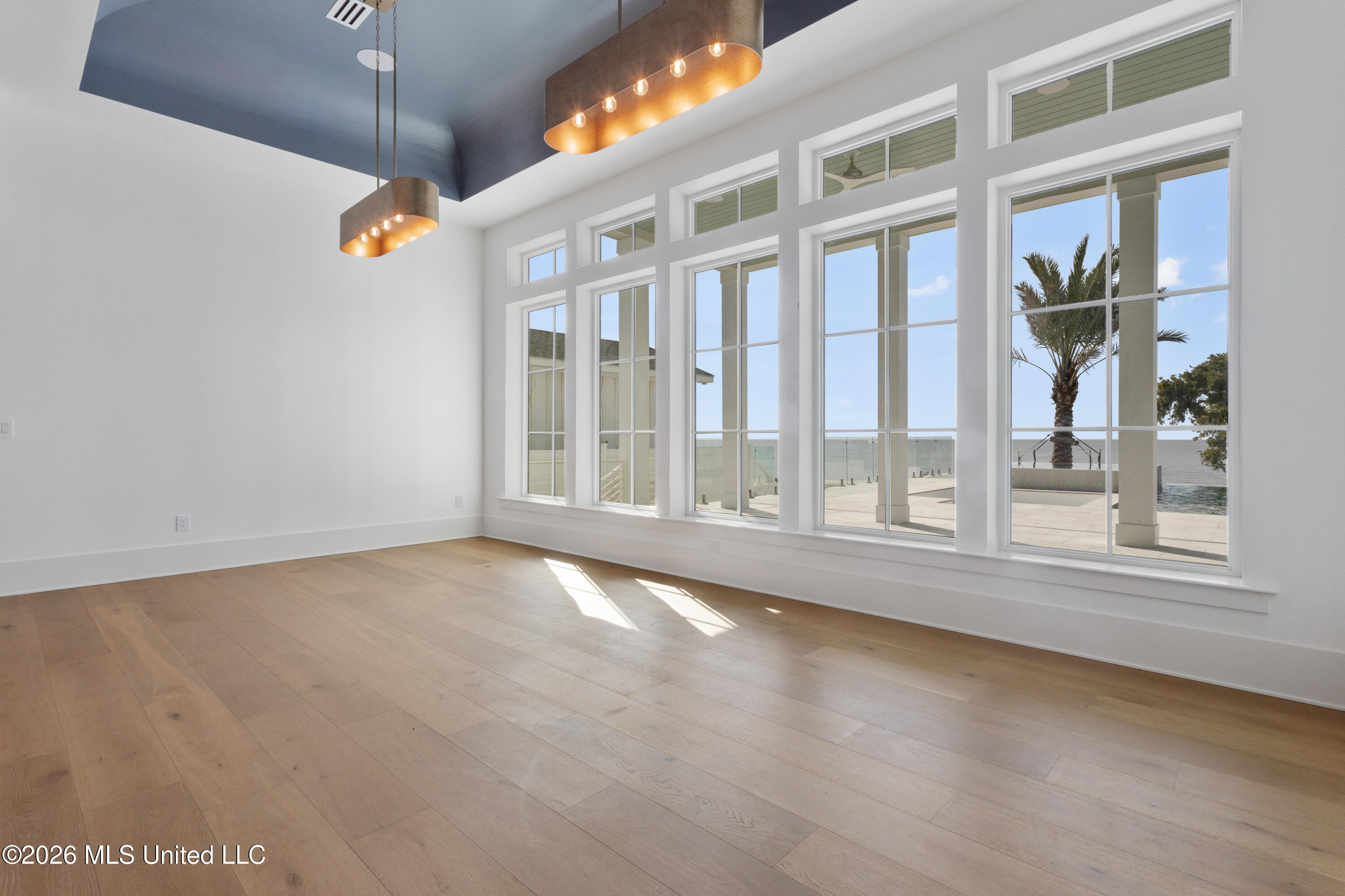 1936 Beach Drive Property Photo 22