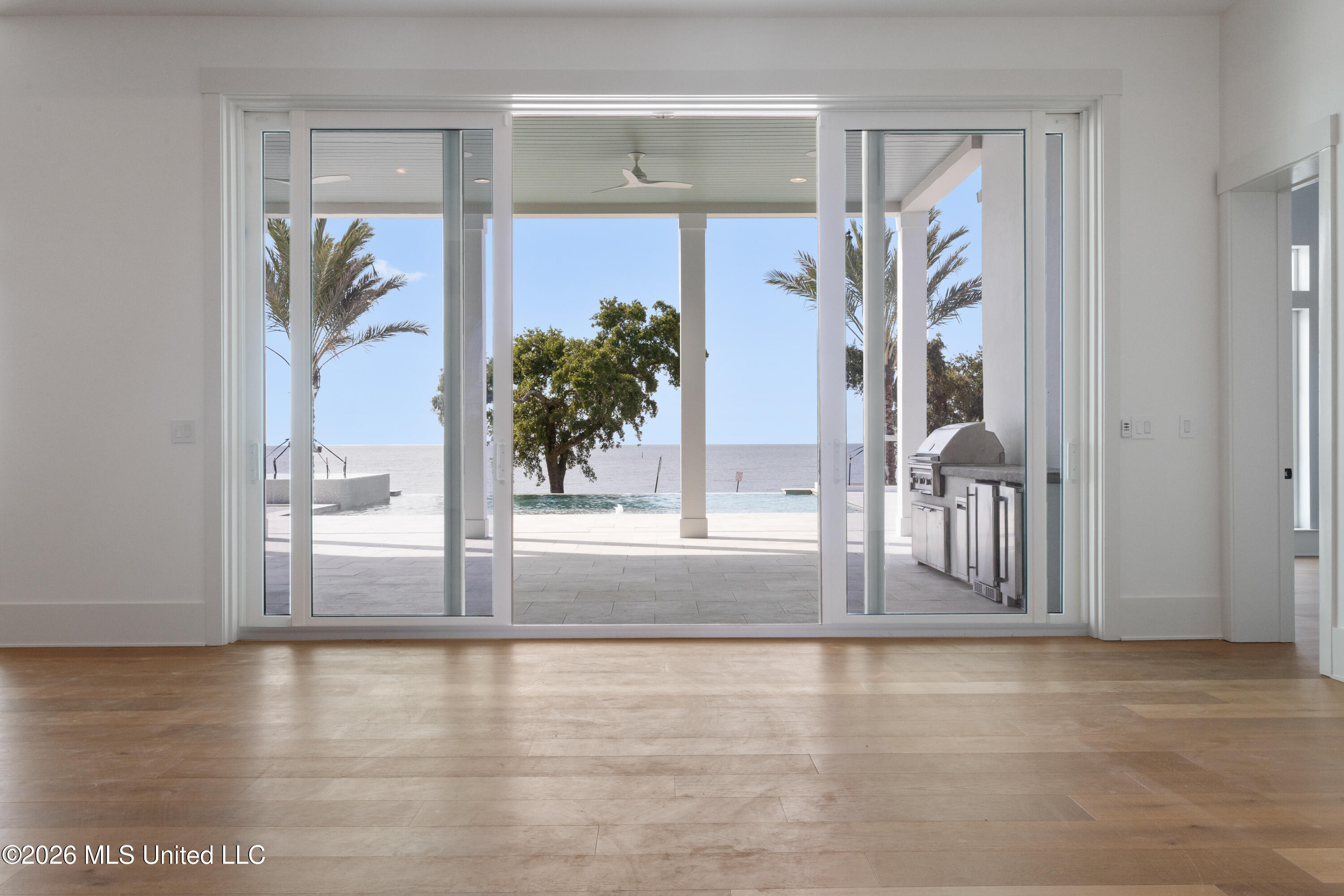 1936 Beach Drive Property Photo 25
