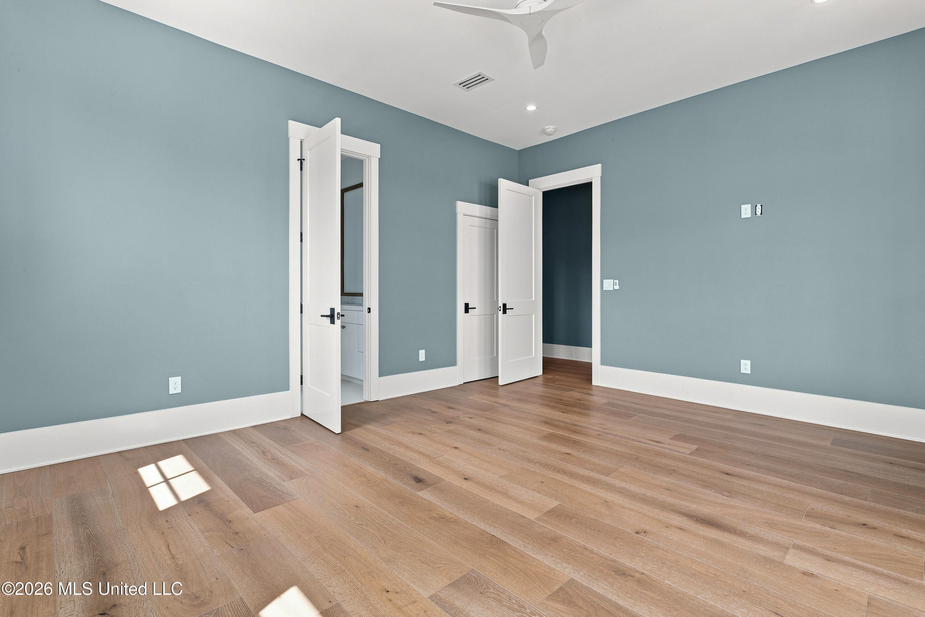 1936 Beach Drive Property Photo 76