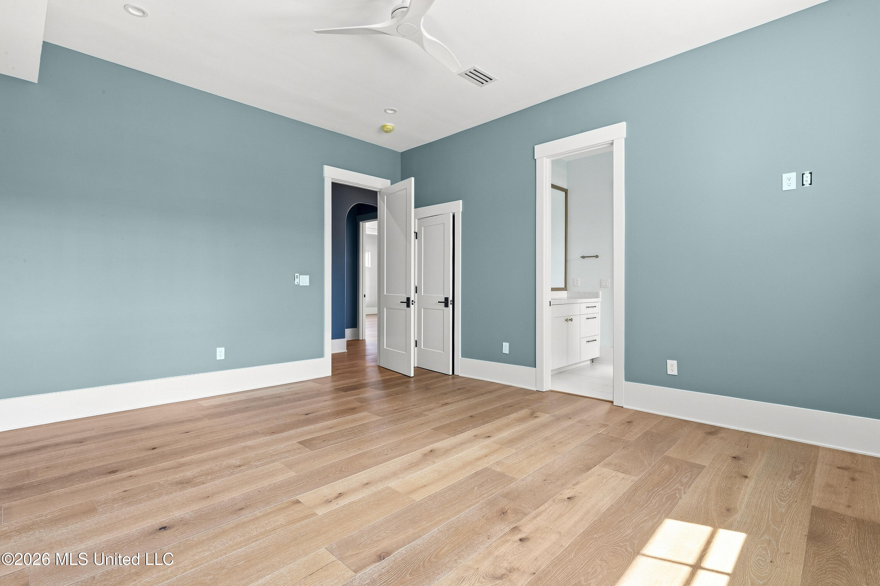 1936 Beach Drive Property Photo 82