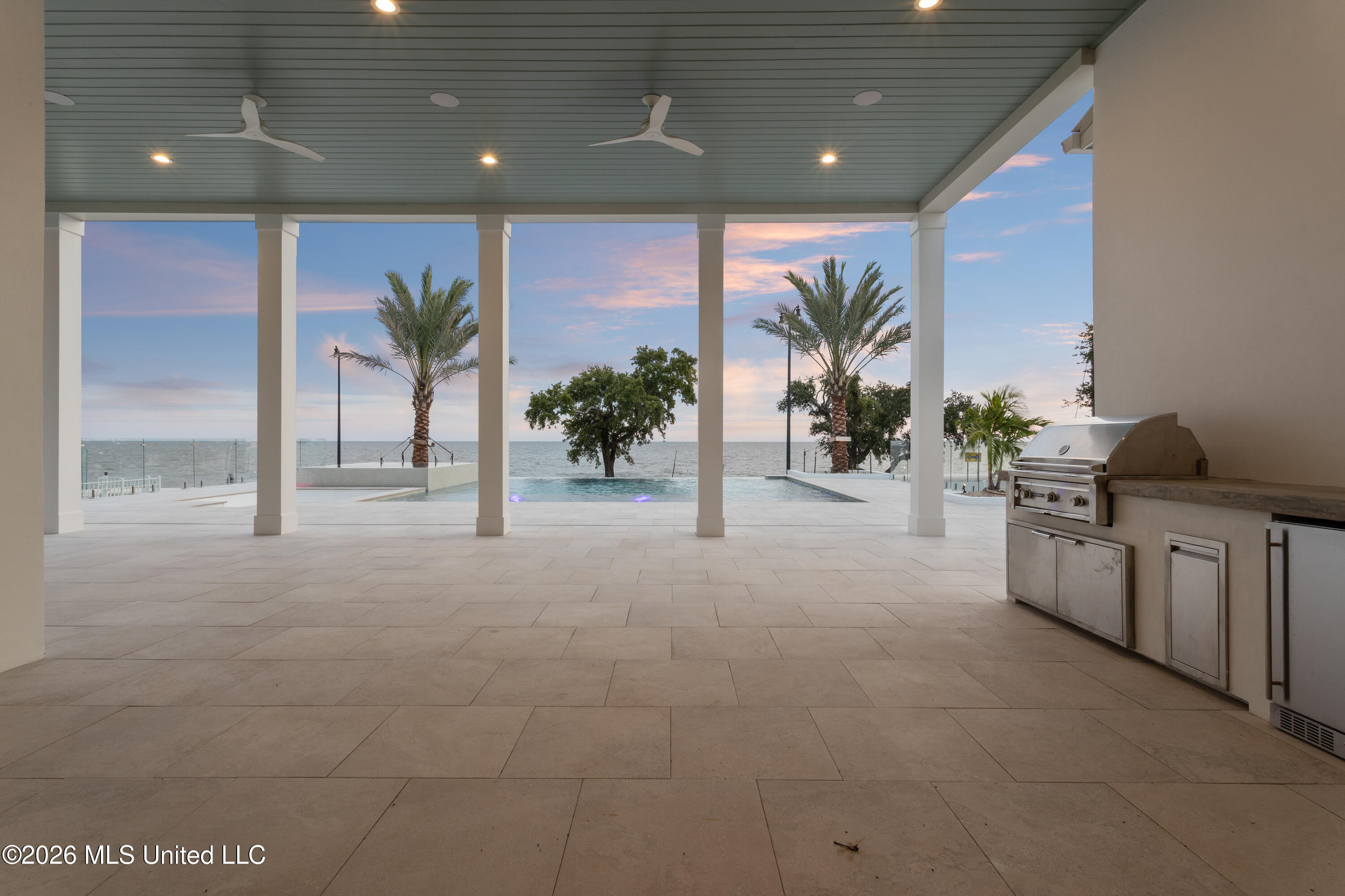 1936 Beach Drive Property Photo 116