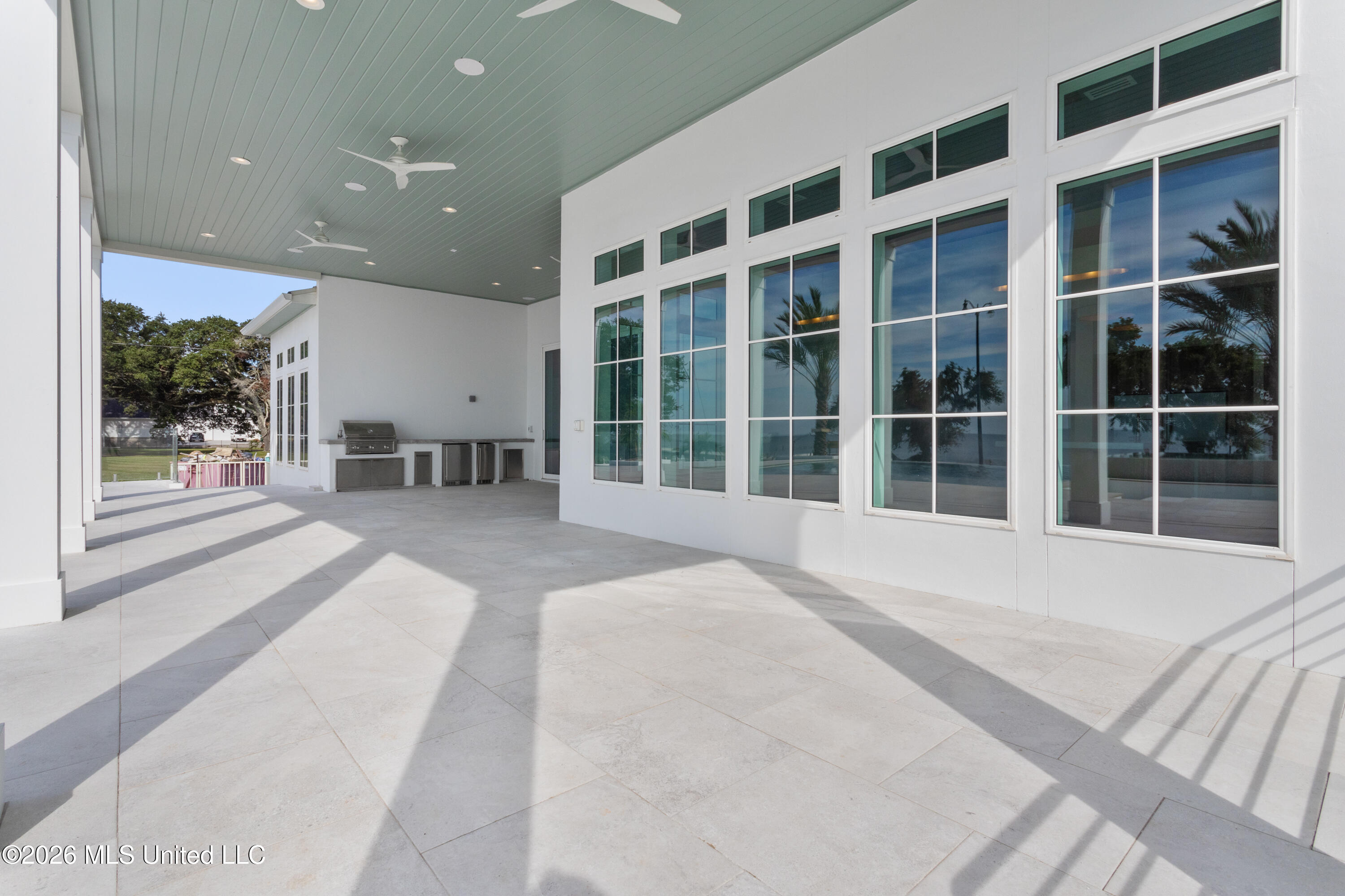 1936 Beach Drive Property Photo 118