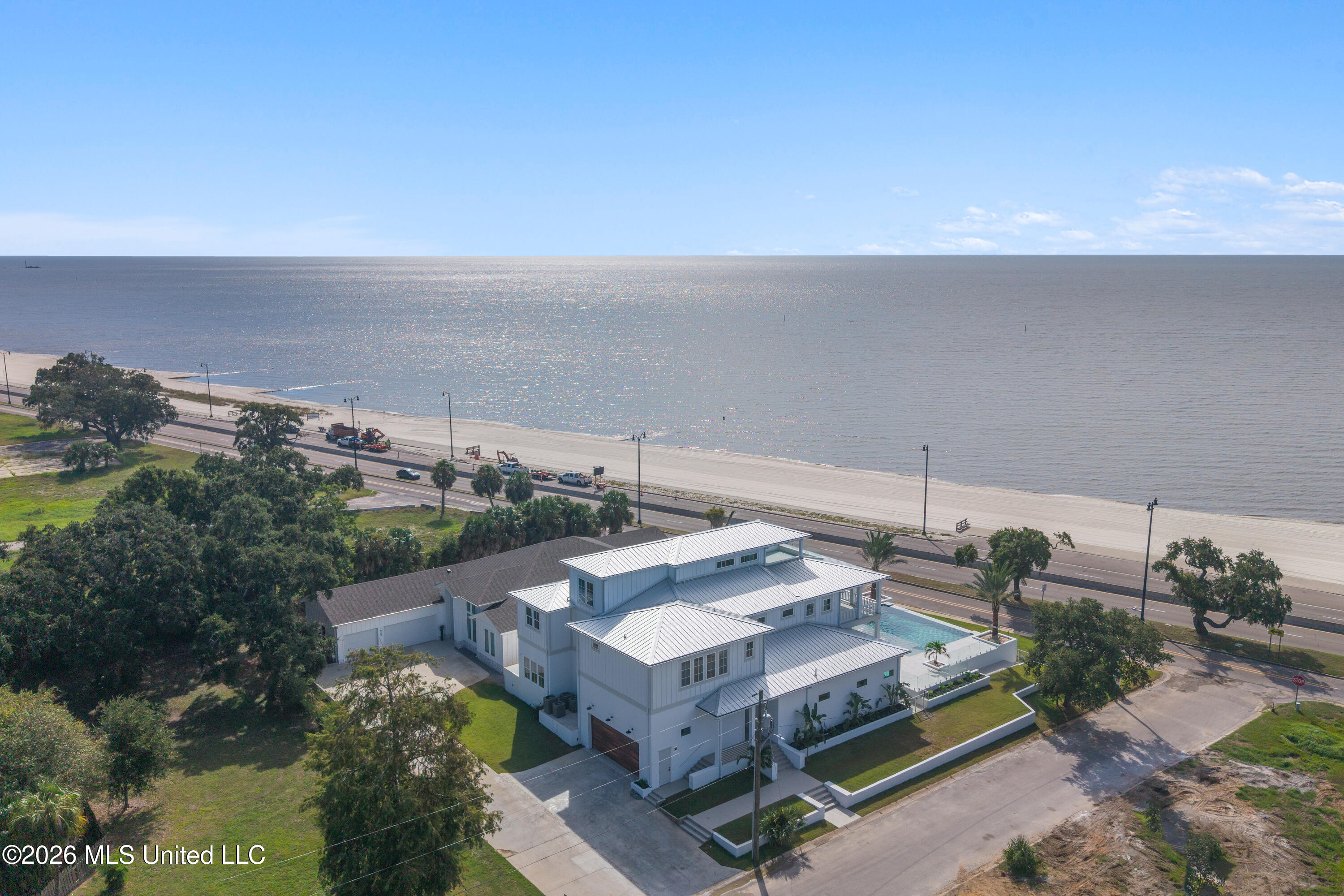 1936 Beach Drive Property Photo 133