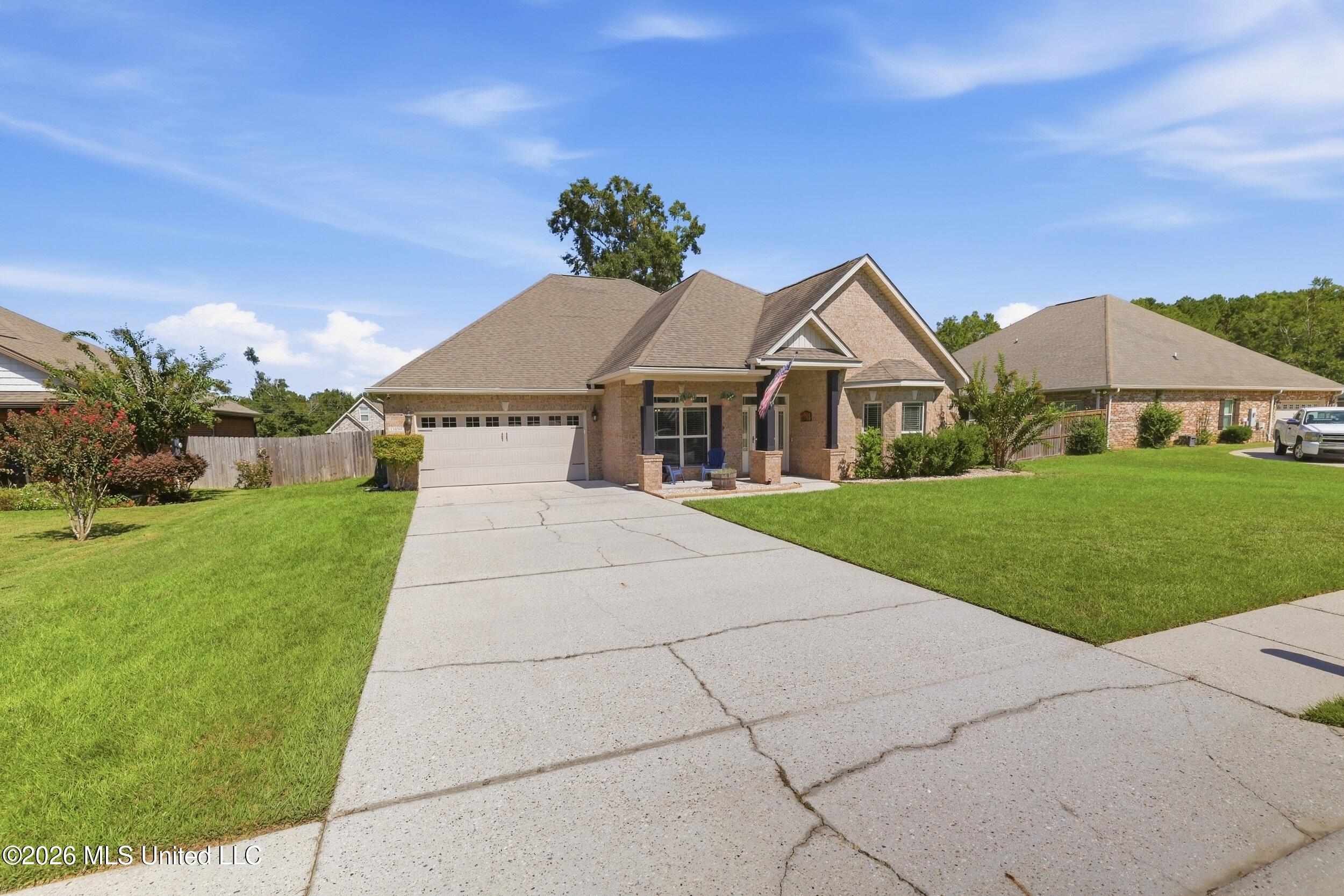 13090 Hawthorn Drive Property Photo 3
