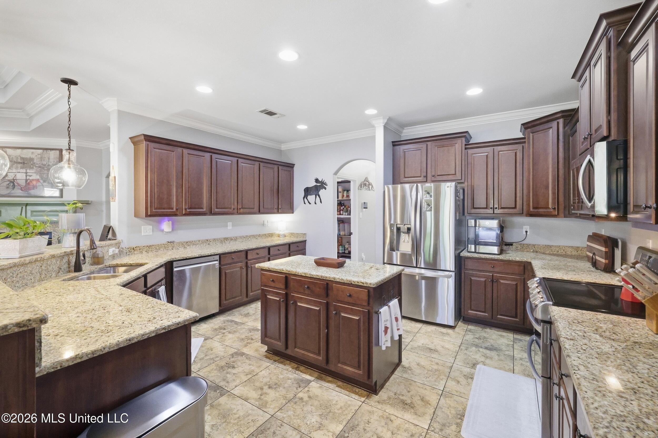 13090 Hawthorn Drive Property Photo 32