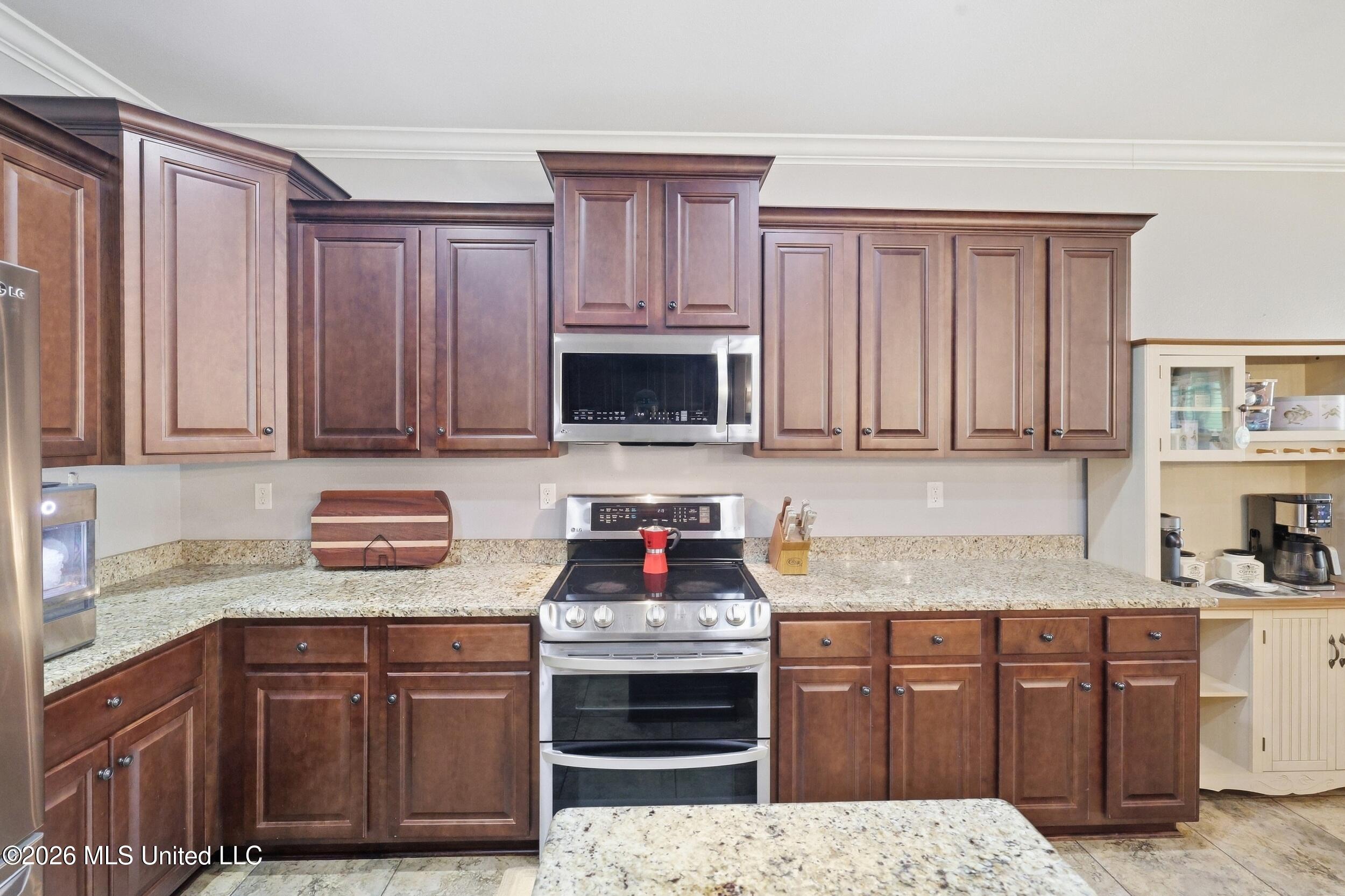 13090 Hawthorn Drive Property Photo 35