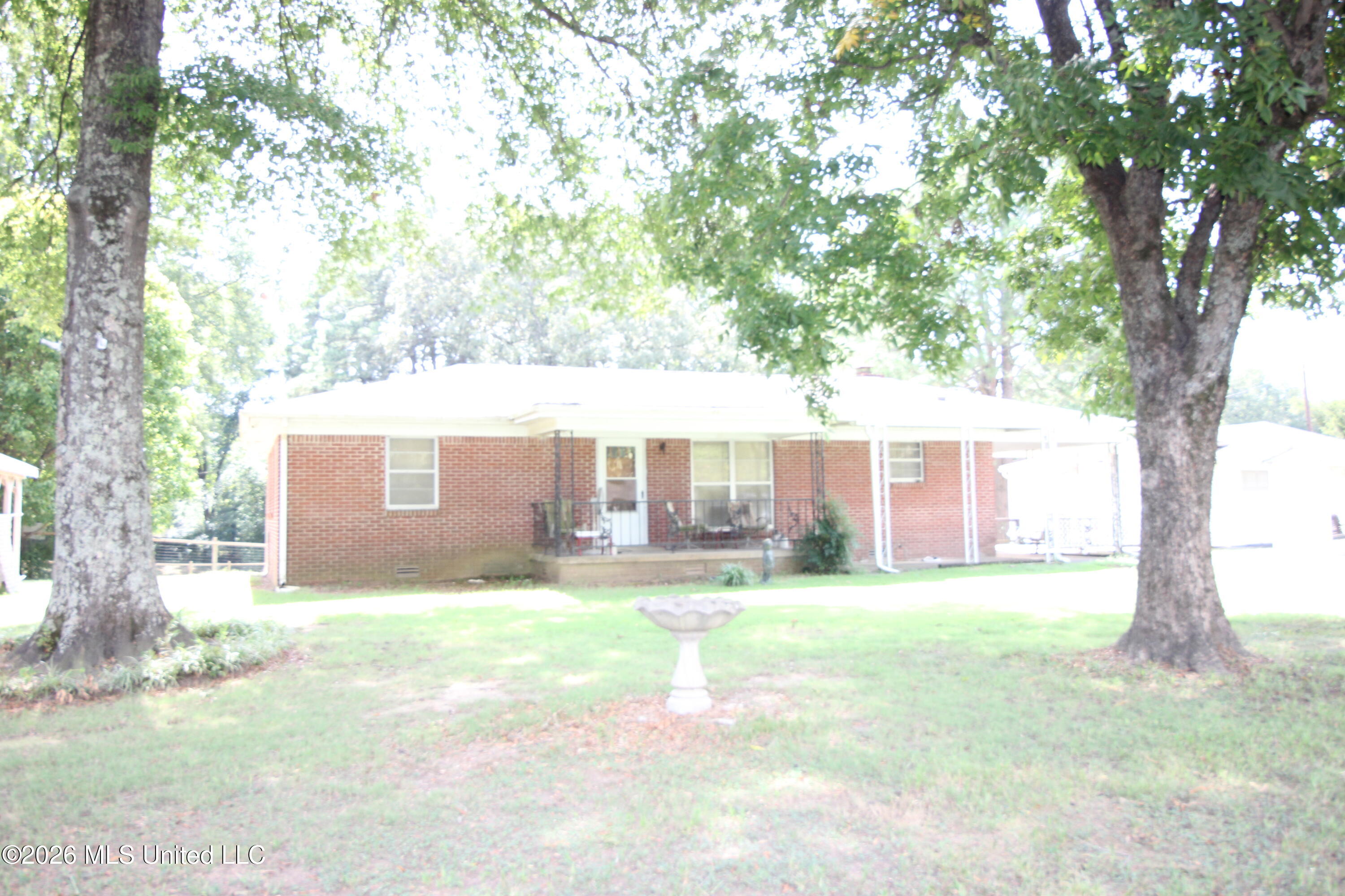 291 N Thunderbird Drive Property Photo 1