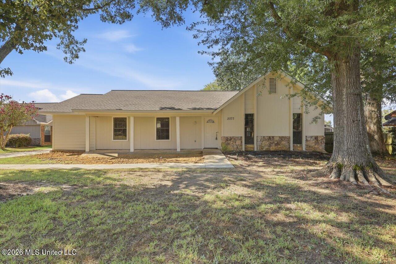 2077 Lakeshore Drive Property Photo 1