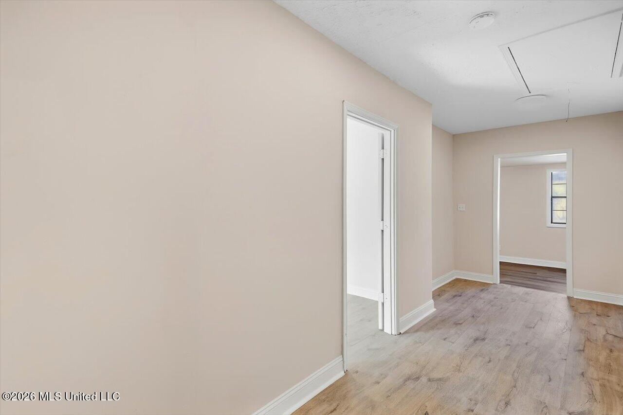2077 Lakeshore Drive Property Photo 18