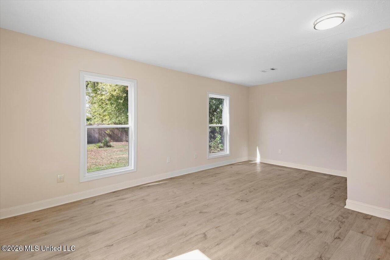 2077 Lakeshore Drive Property Photo 20