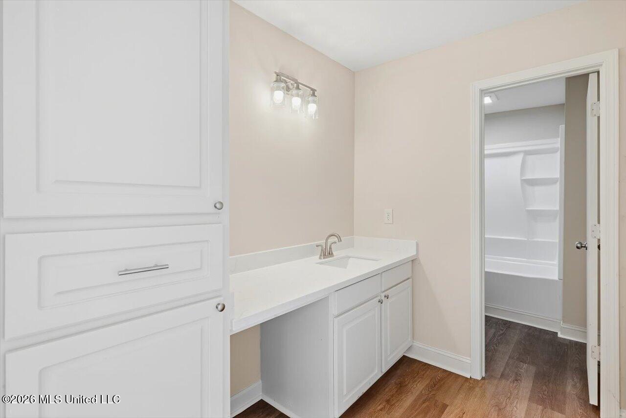 2077 Lakeshore Drive Property Photo 25