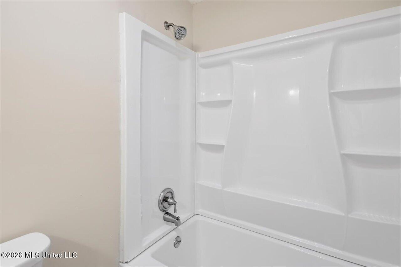 2077 Lakeshore Drive Property Photo 30