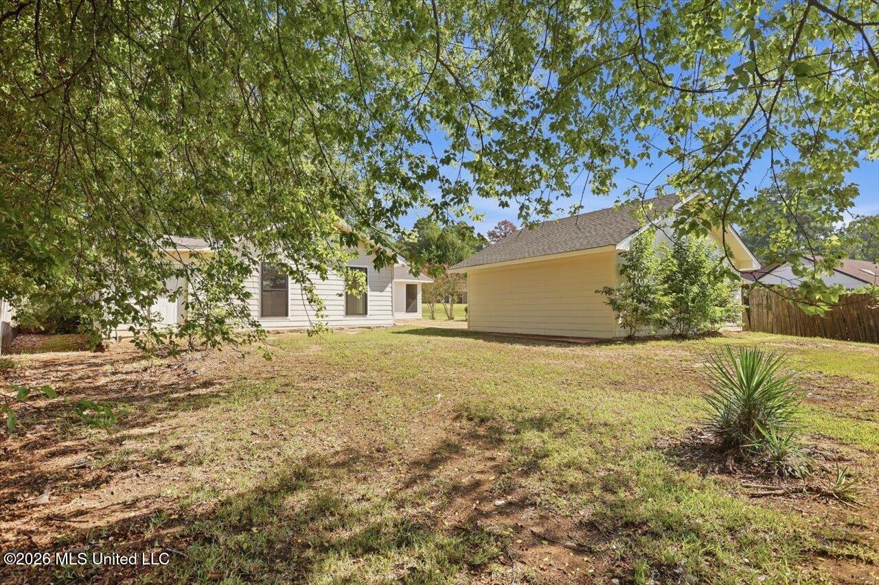 2077 Lakeshore Drive Property Photo 34