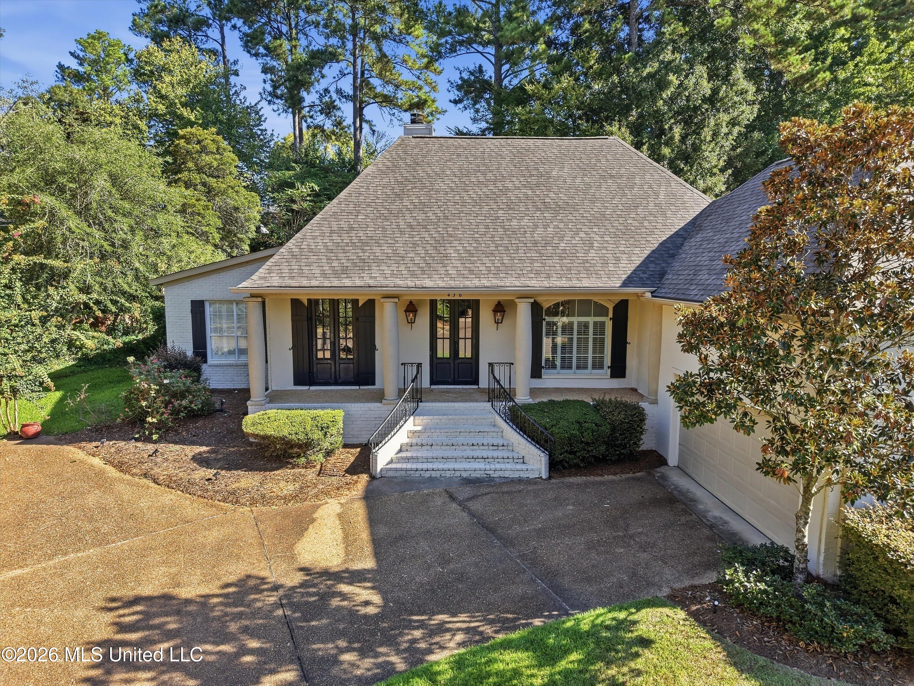 436 Ridge Circle Property Photo 1