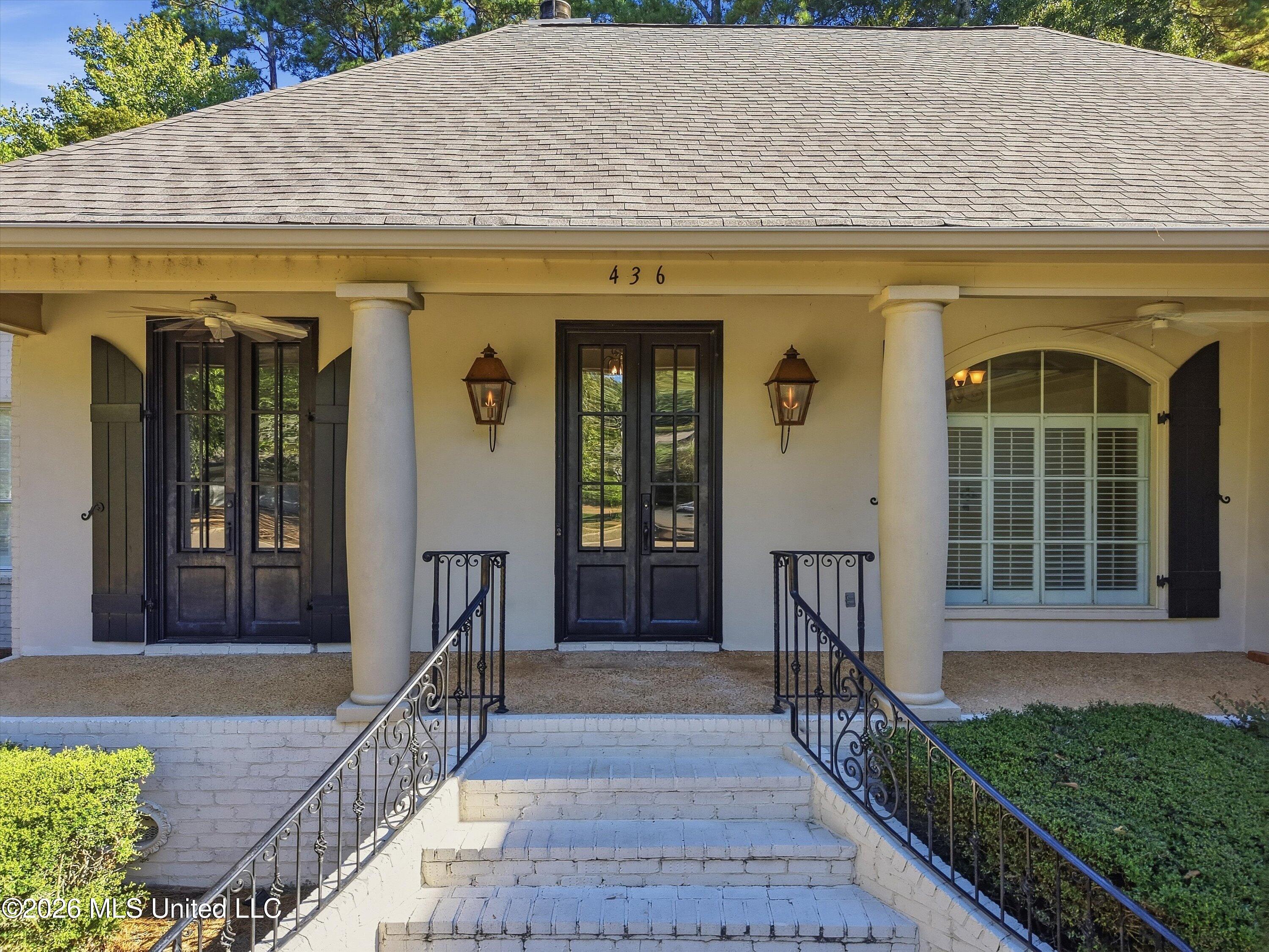 436 Ridge Circle Property Photo 2