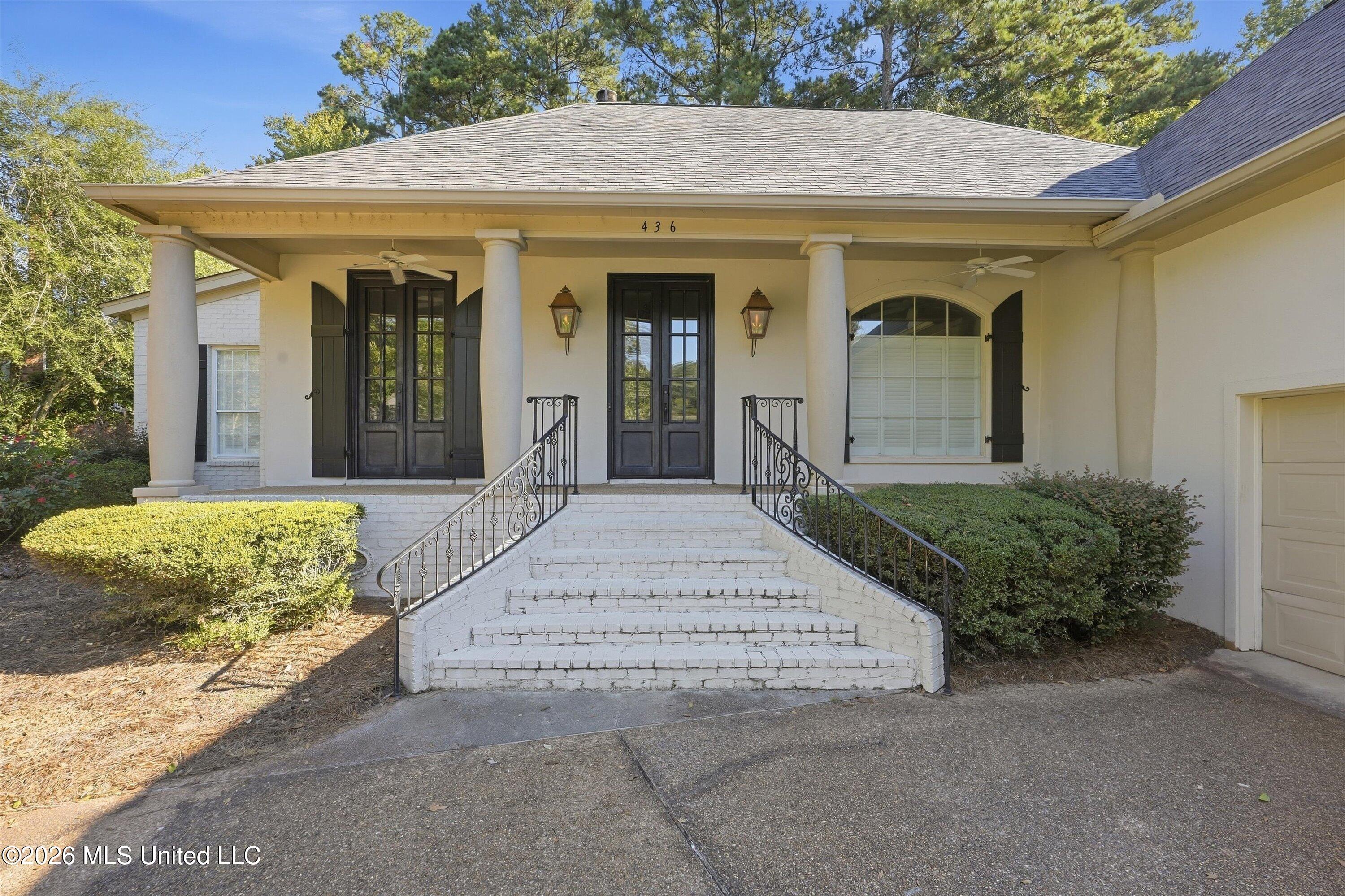 436 Ridge Circle Property Photo 4