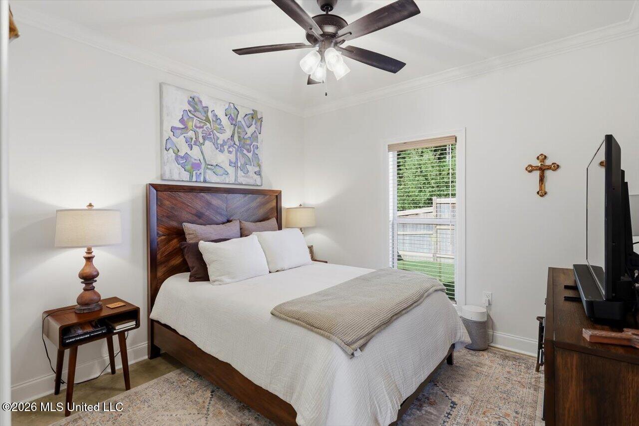 1237 Old Court Crossing Property Photo 23