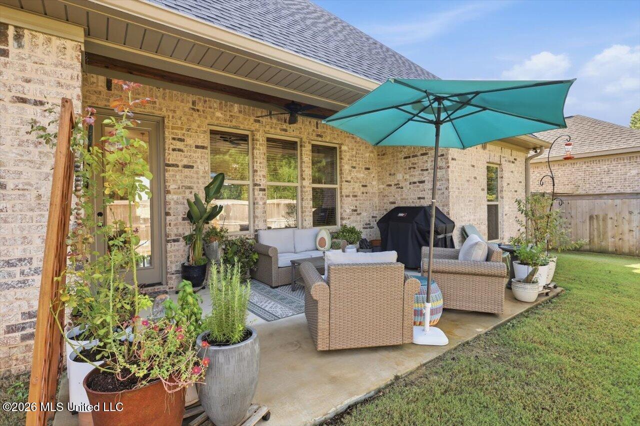 1237 Old Court Crossing Property Photo 32