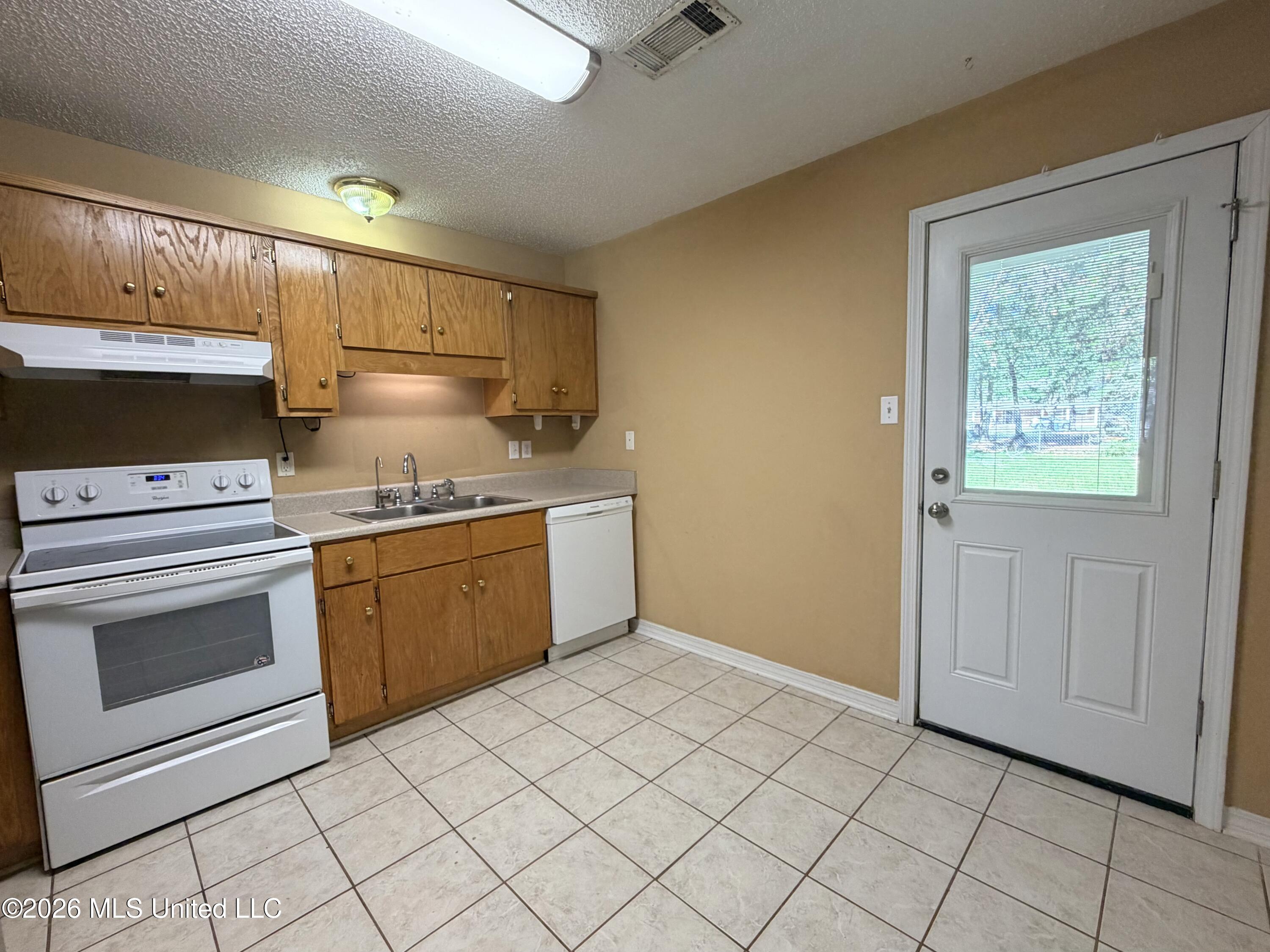 1312 Pine Street Property Photo 8