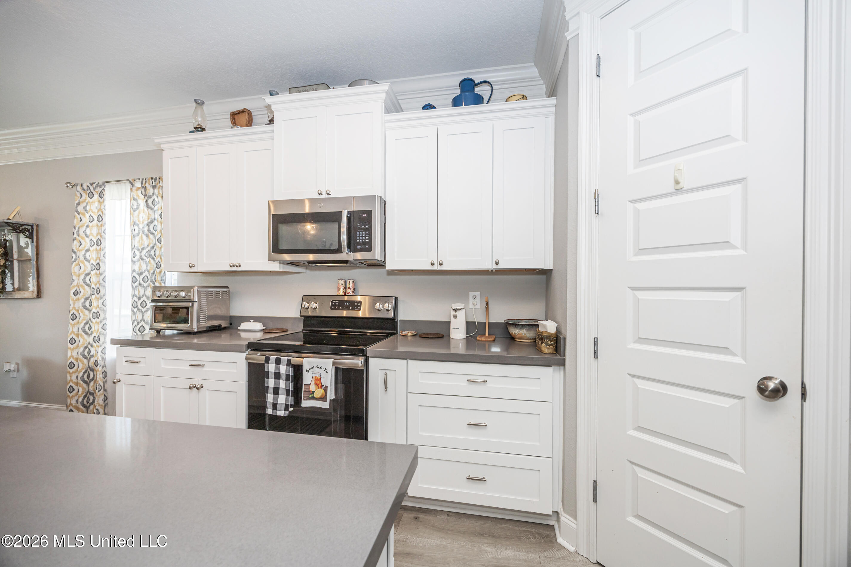 111 Westwind Court Property Photo 16