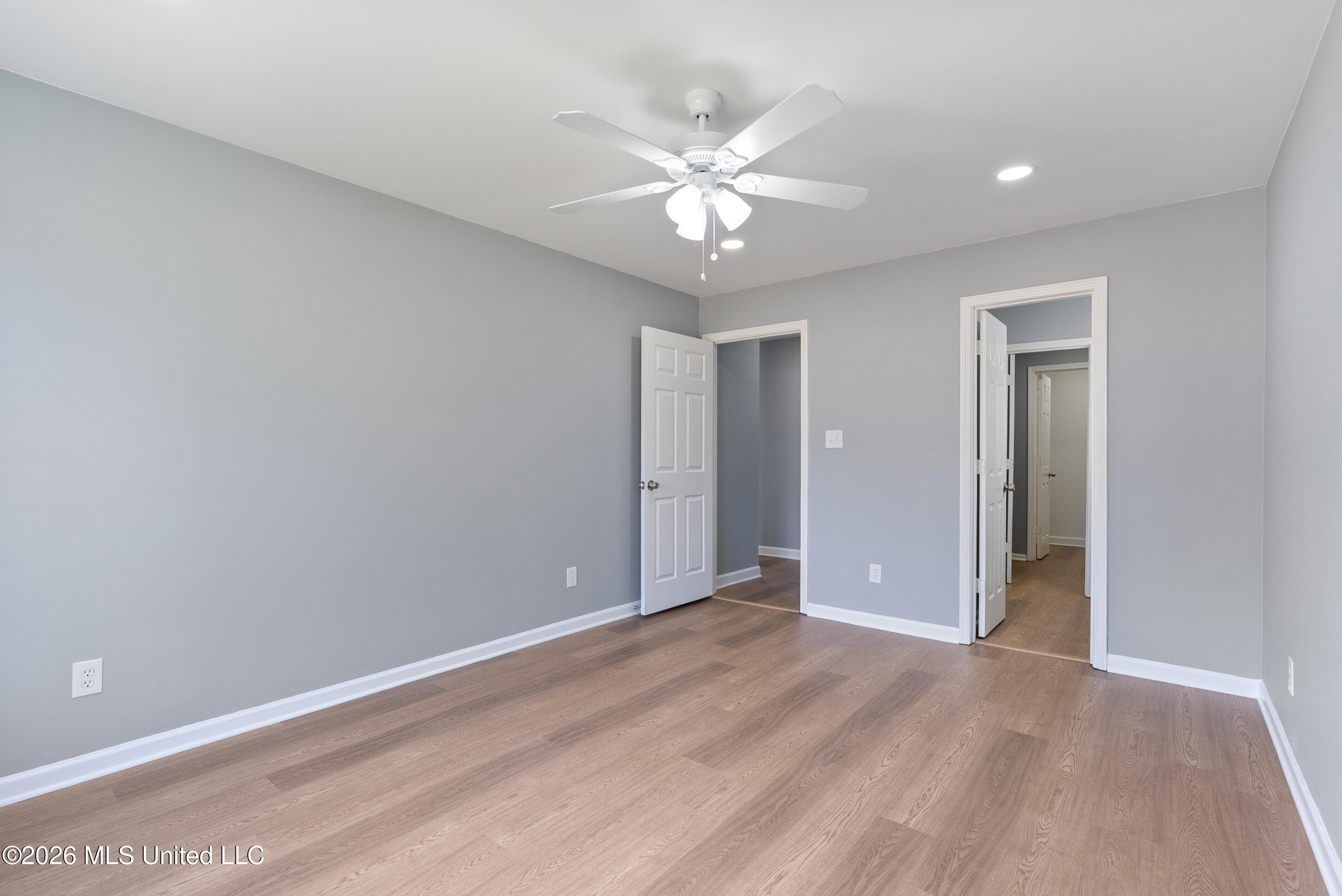 4241 Shadow Glen Drive Property Photo 18