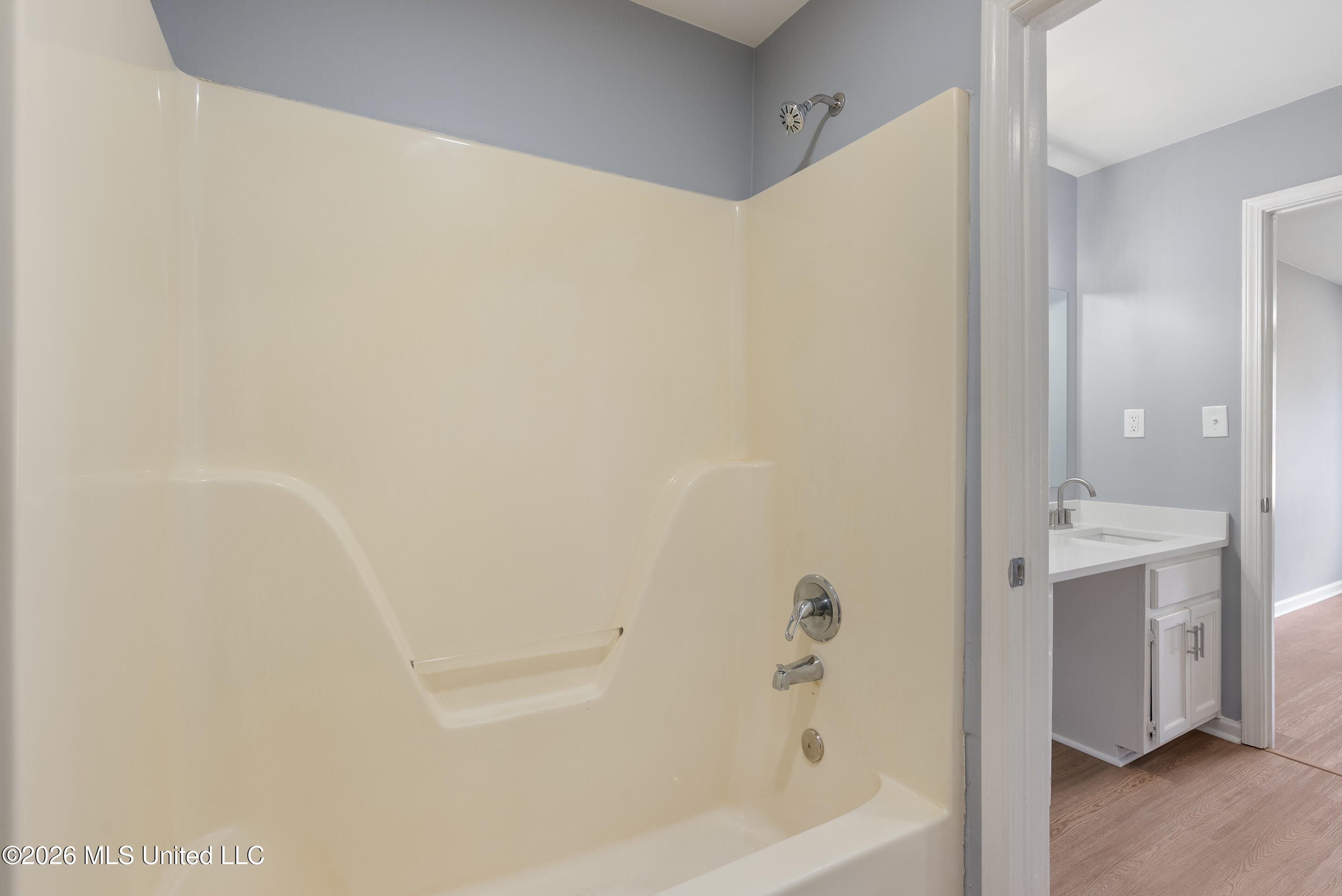 4241 Shadow Glen Drive Property Photo 19
