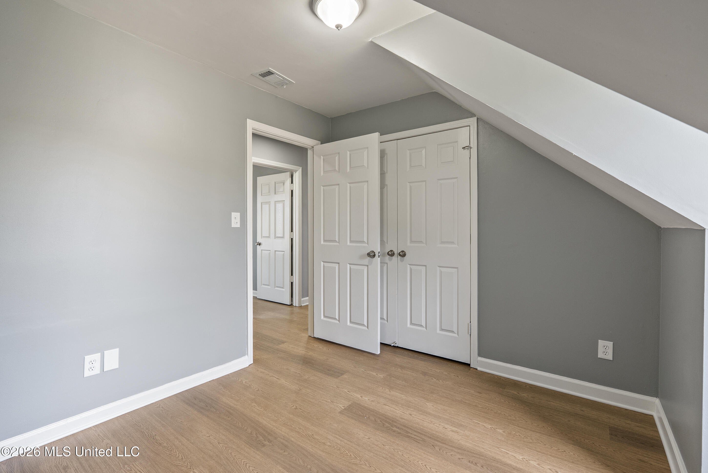 4241 Shadow Glen Drive Property Photo 24