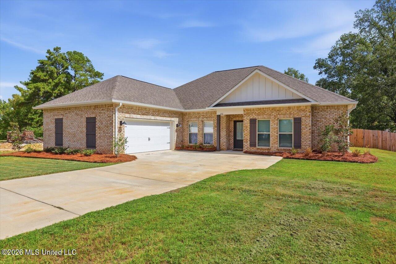 232 Deerfield Club Drive Property Photo 2