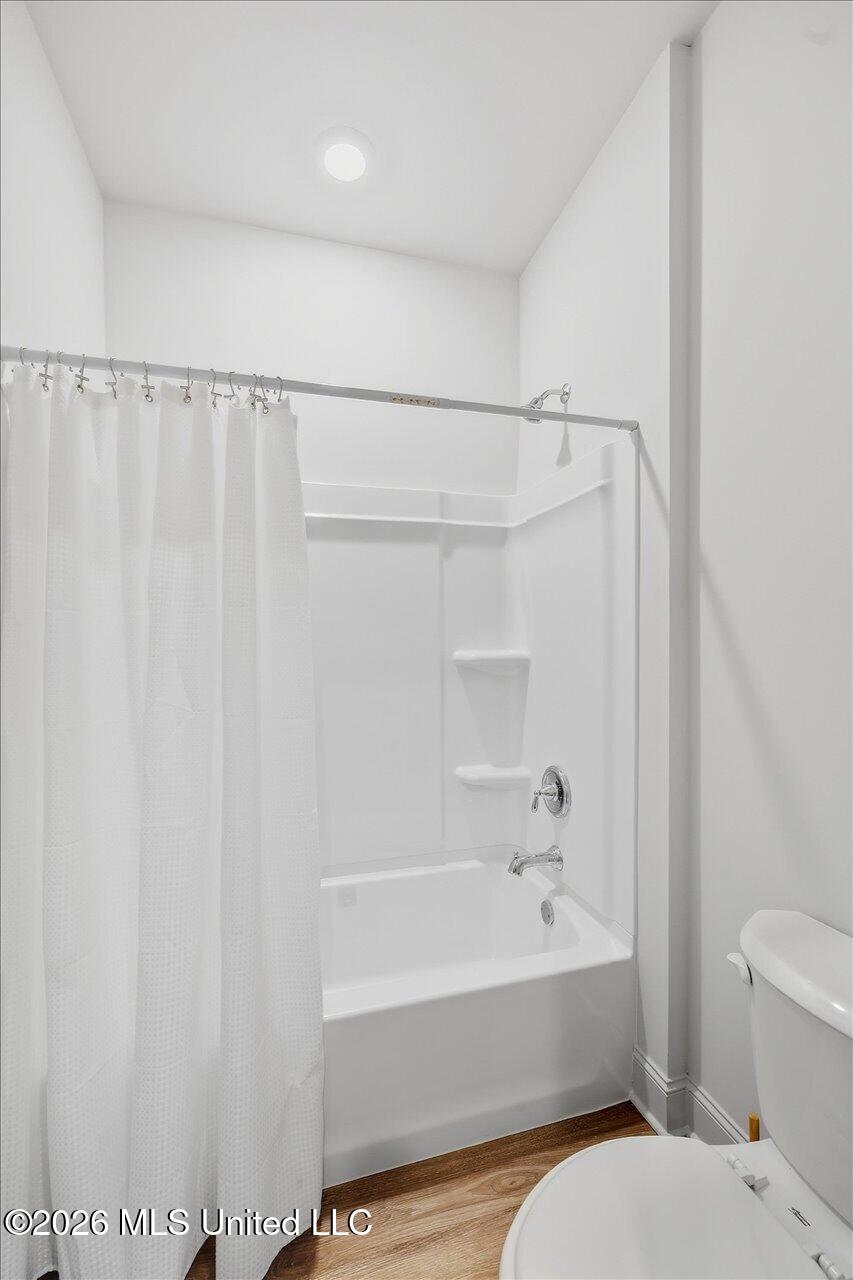 232 Deerfield Club Drive Property Photo 28