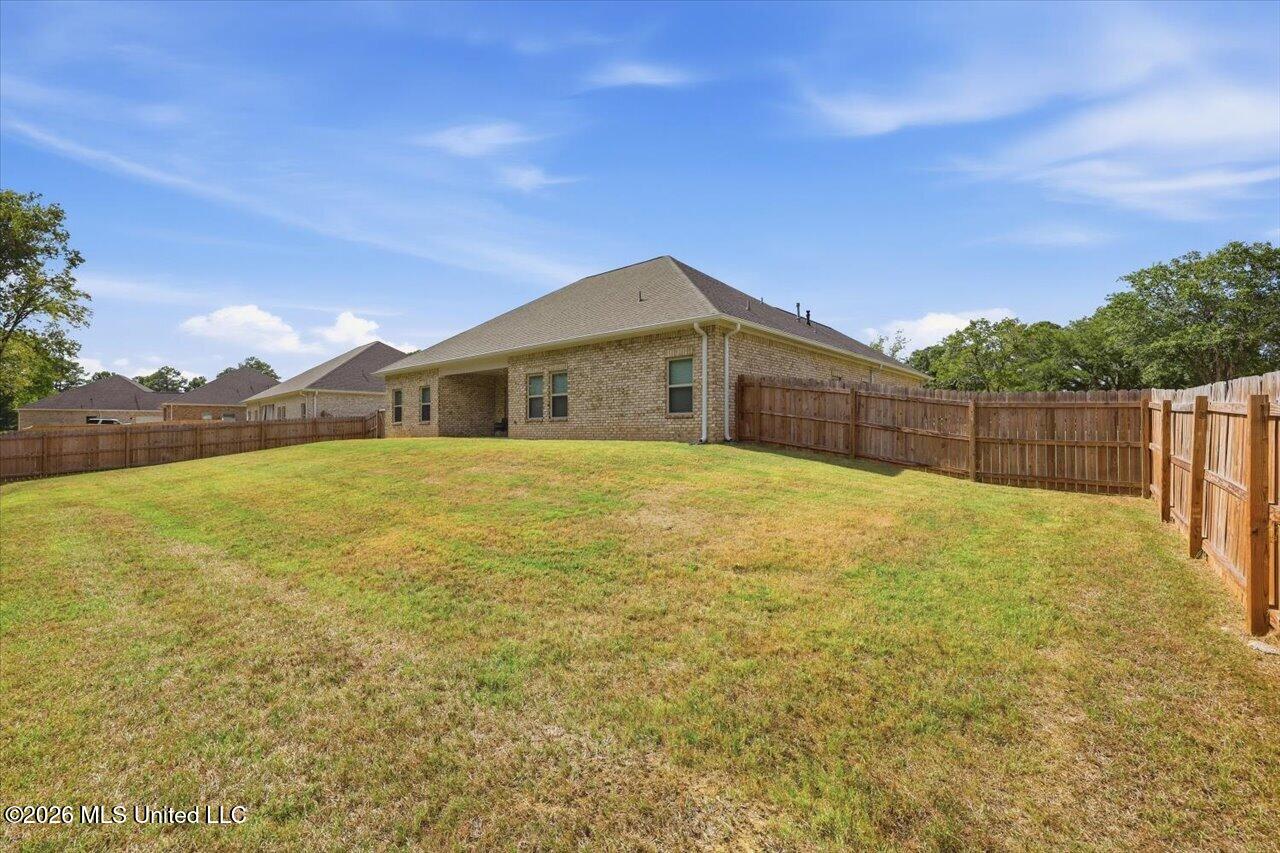 232 Deerfield Club Drive Property Photo 37