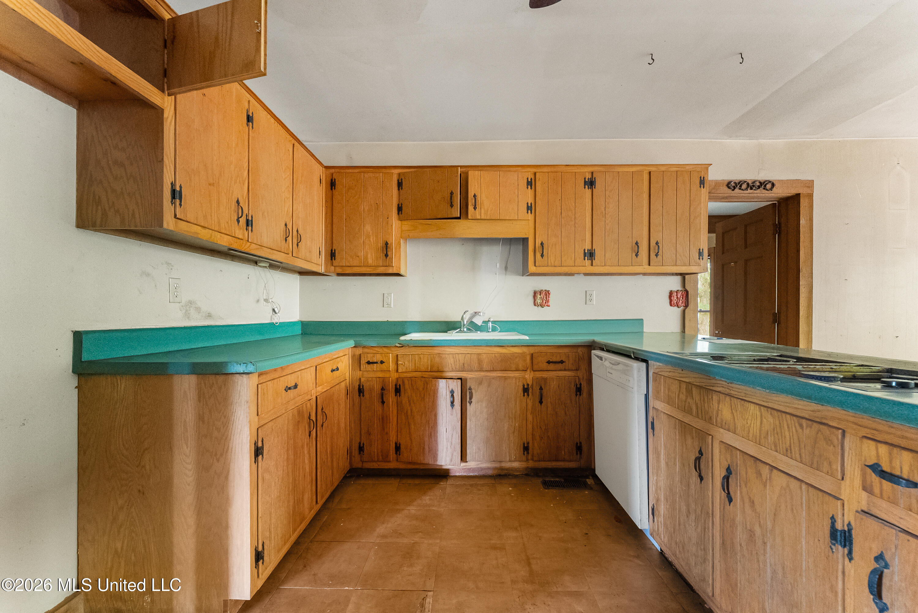 465 Liles Road Property Photo 9