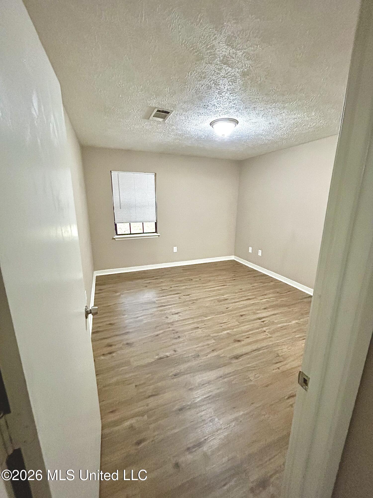2077 Cooperwell Dr Units A&b Drive Property Photo 3