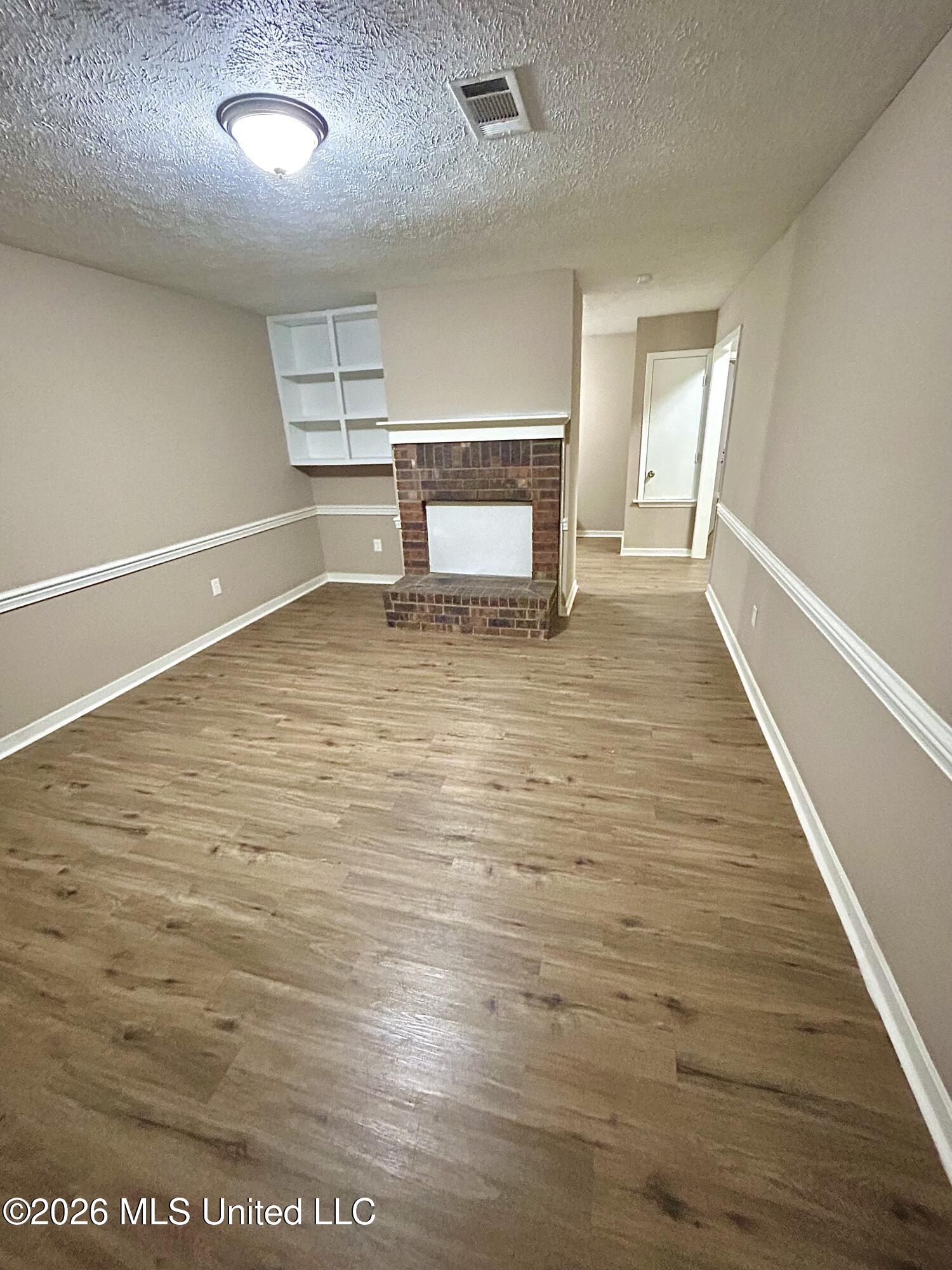 2077 Cooperwell Dr Units A&b Drive Property Photo 7