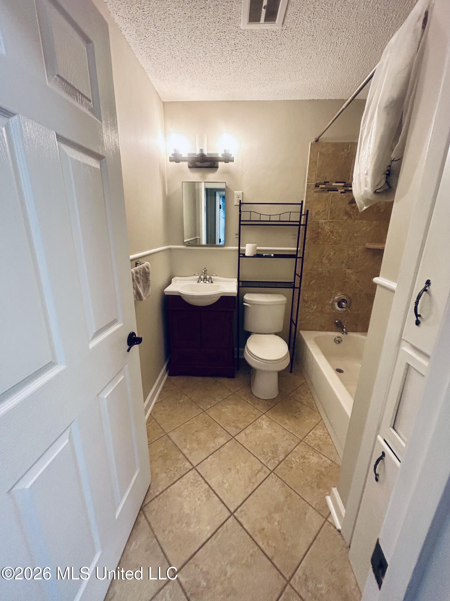 167 Lee Avenue Property Photo 11
