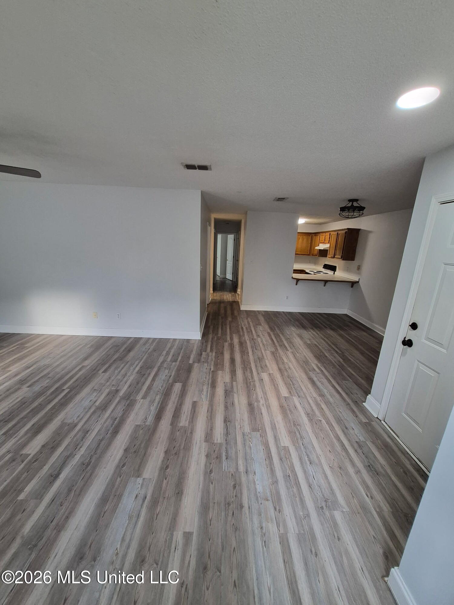 18027 Old Hwy 49 Property Photo 4