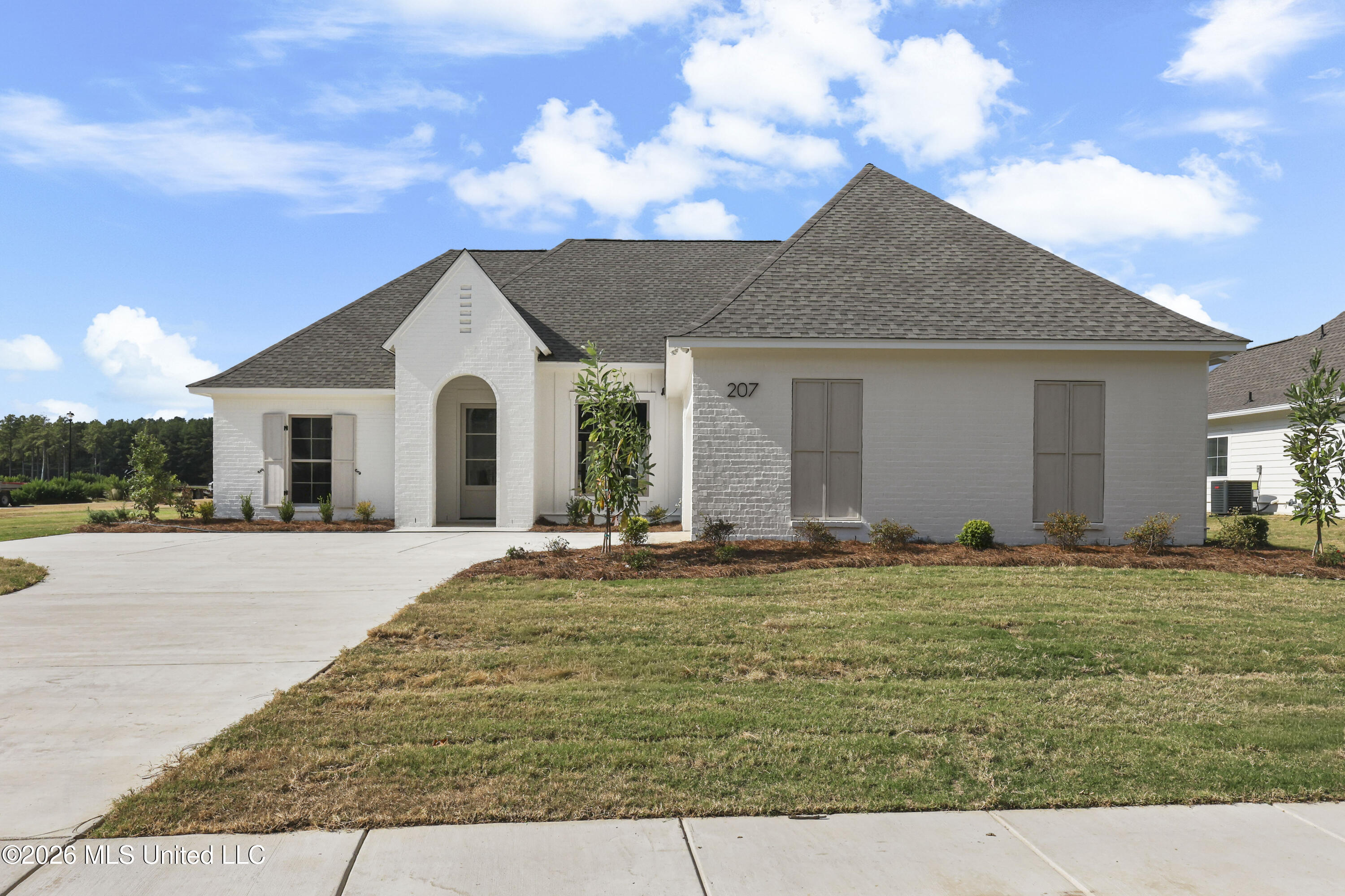 207 Benners Lane Property Photo 2