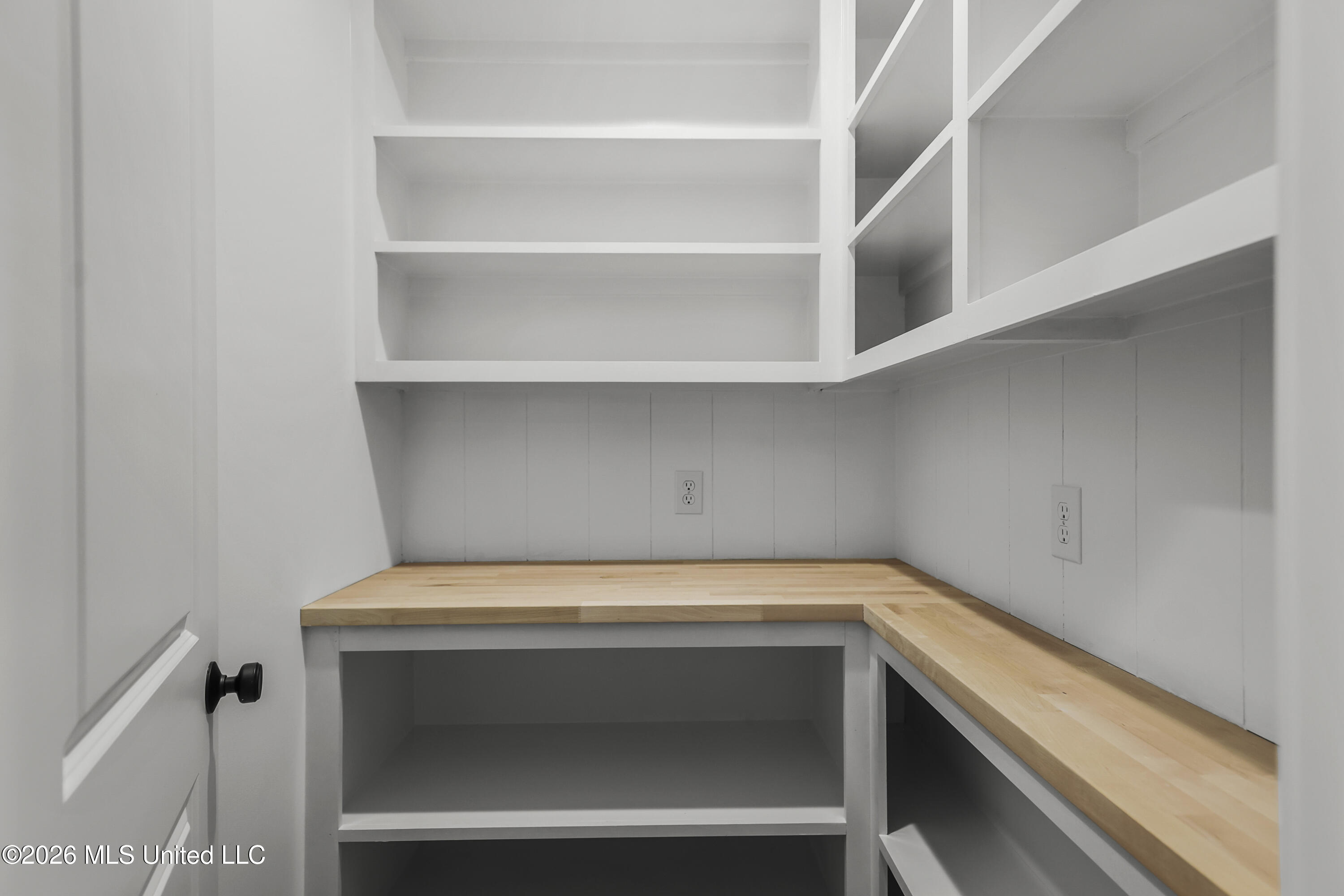207 Benners Lane Property Photo 10