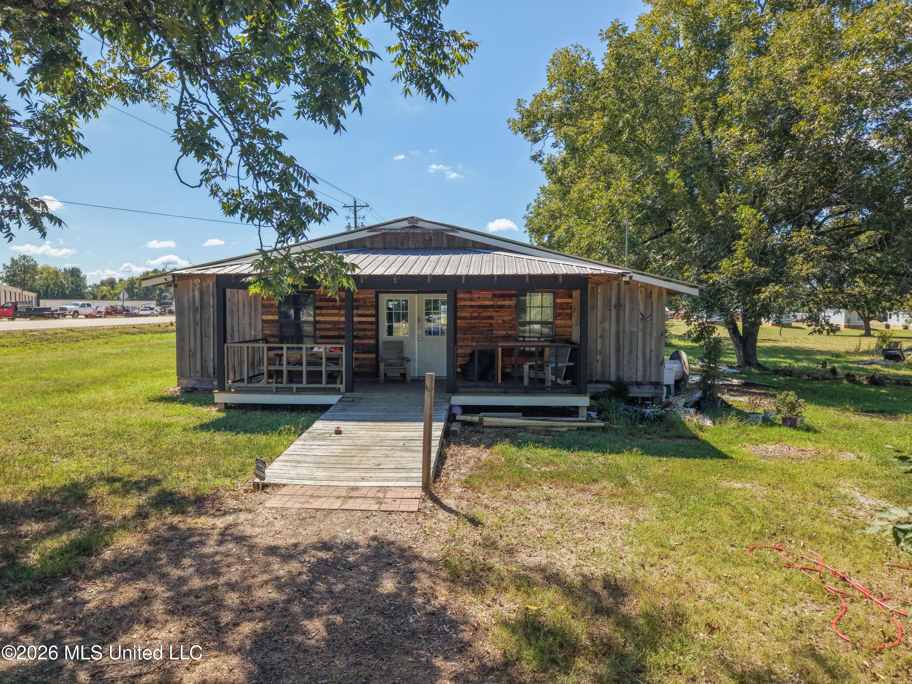 2321 Old Highway 25 Property Photo 5