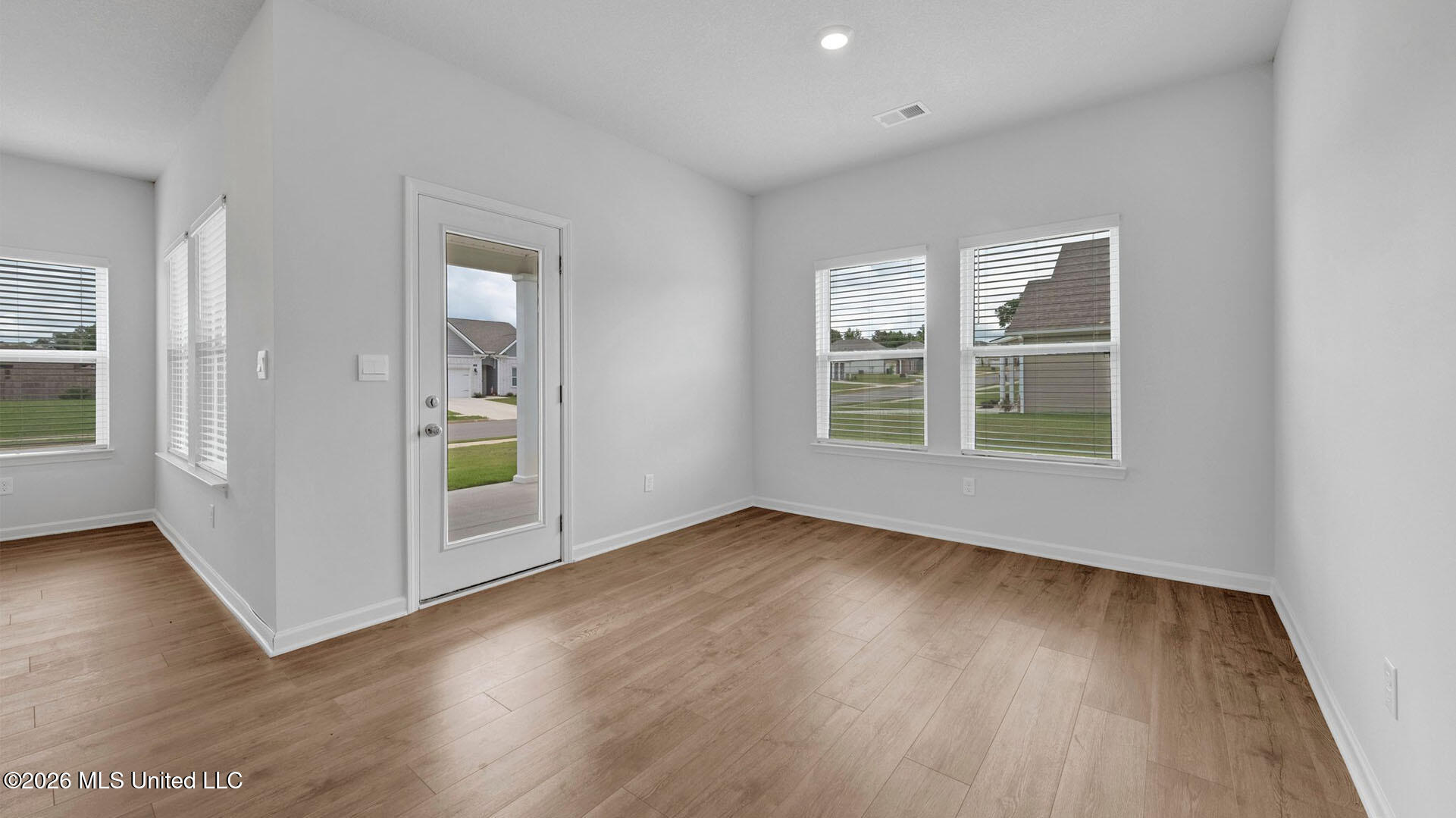 8351 Bankhead Drive Property Photo 9