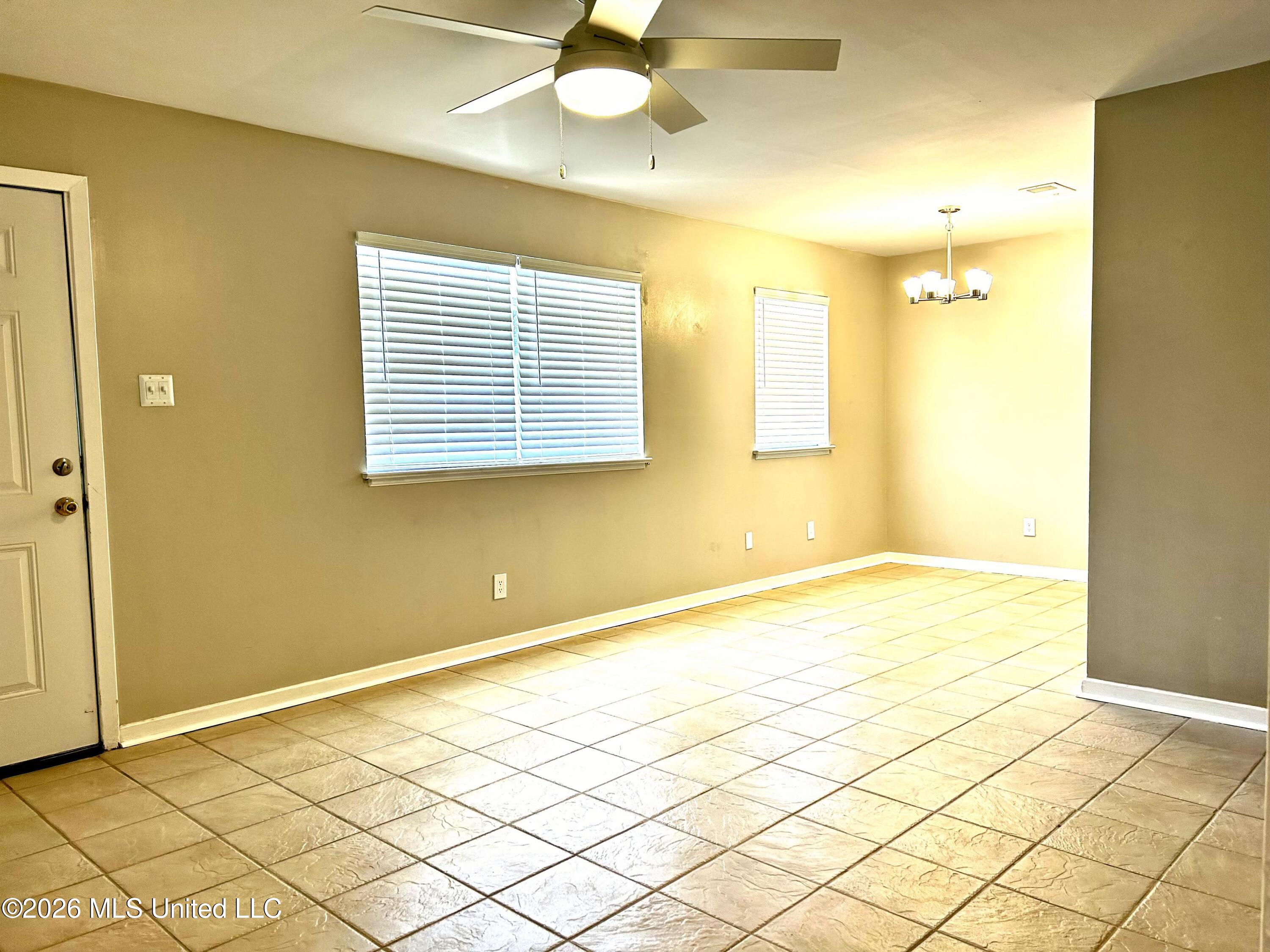 211 Woodland Circle Property Photo 3