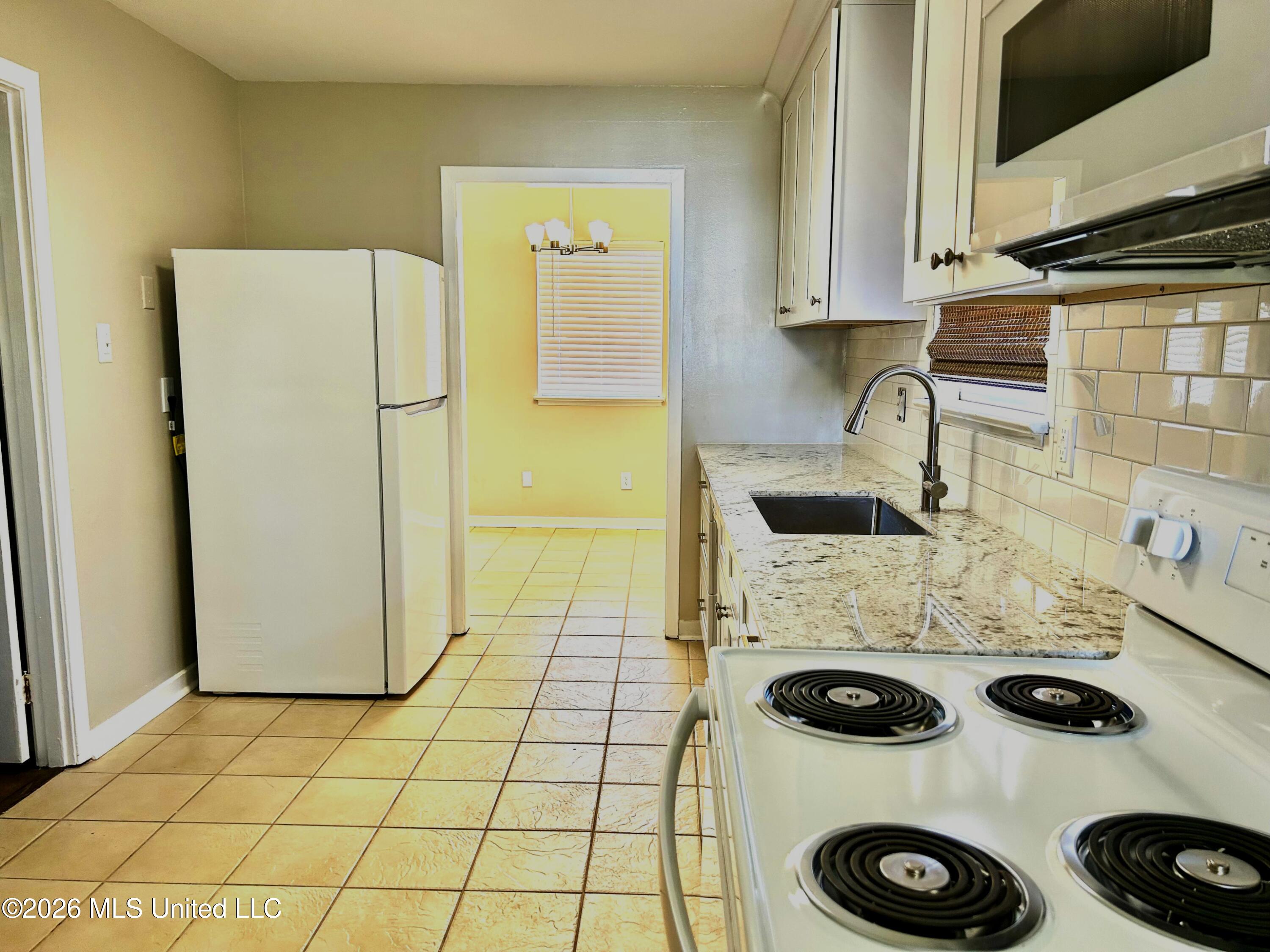 211 Woodland Circle Property Photo 6
