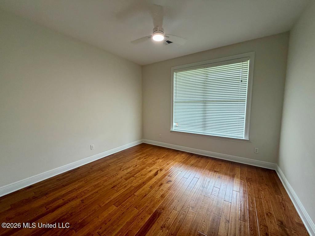 8 Jennie Lane Property Photo 18