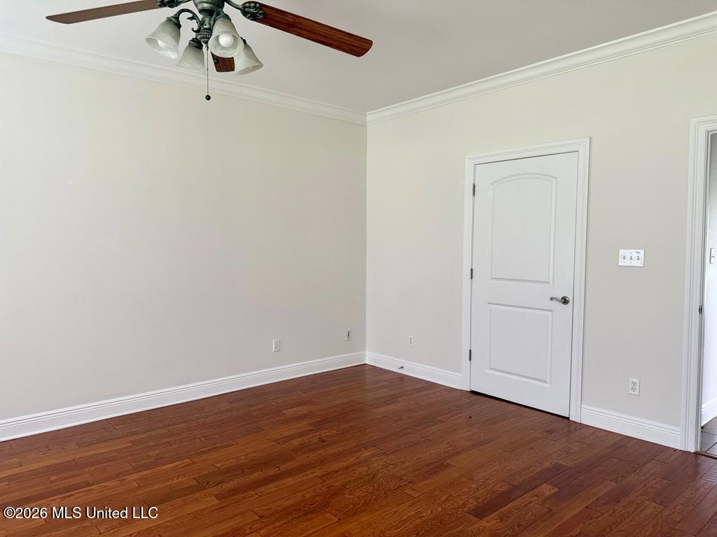 8 Jennie Lane Property Photo 20