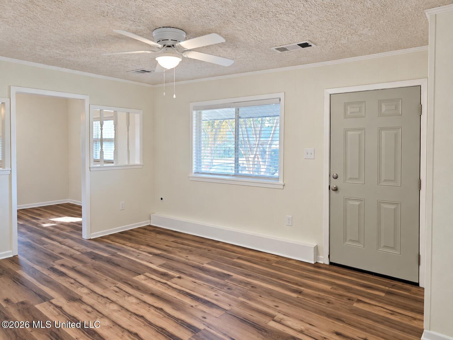 114 Maple Street Property Photo 4